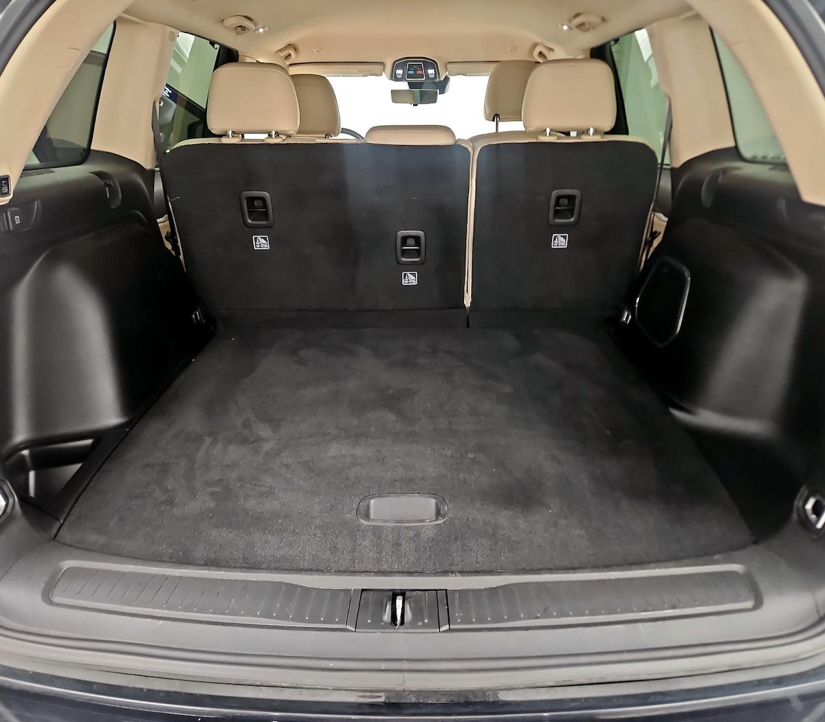 Trunk/Cargo (Seats Up)