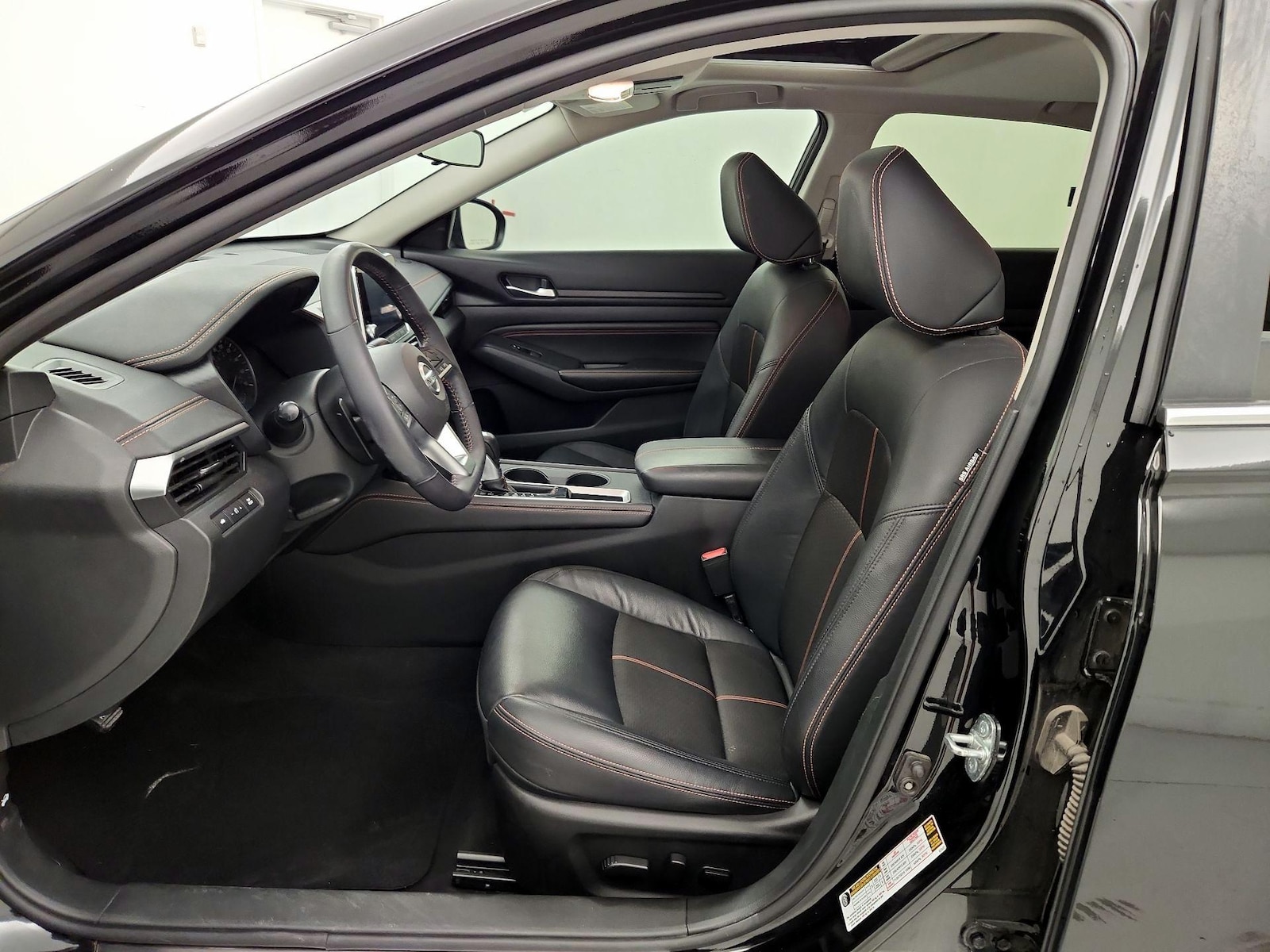 2022 Nissan Altima SR - Photo 12