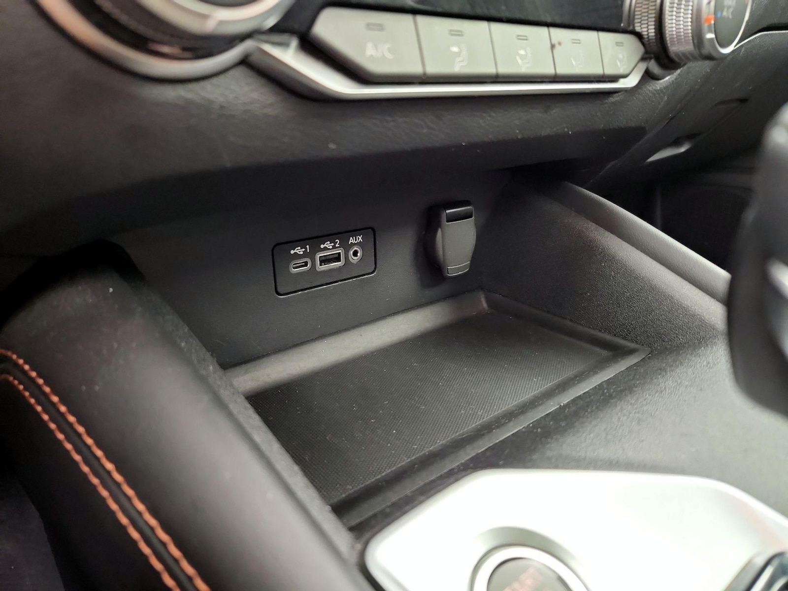 2022 Nissan Altima SR - Photo 19