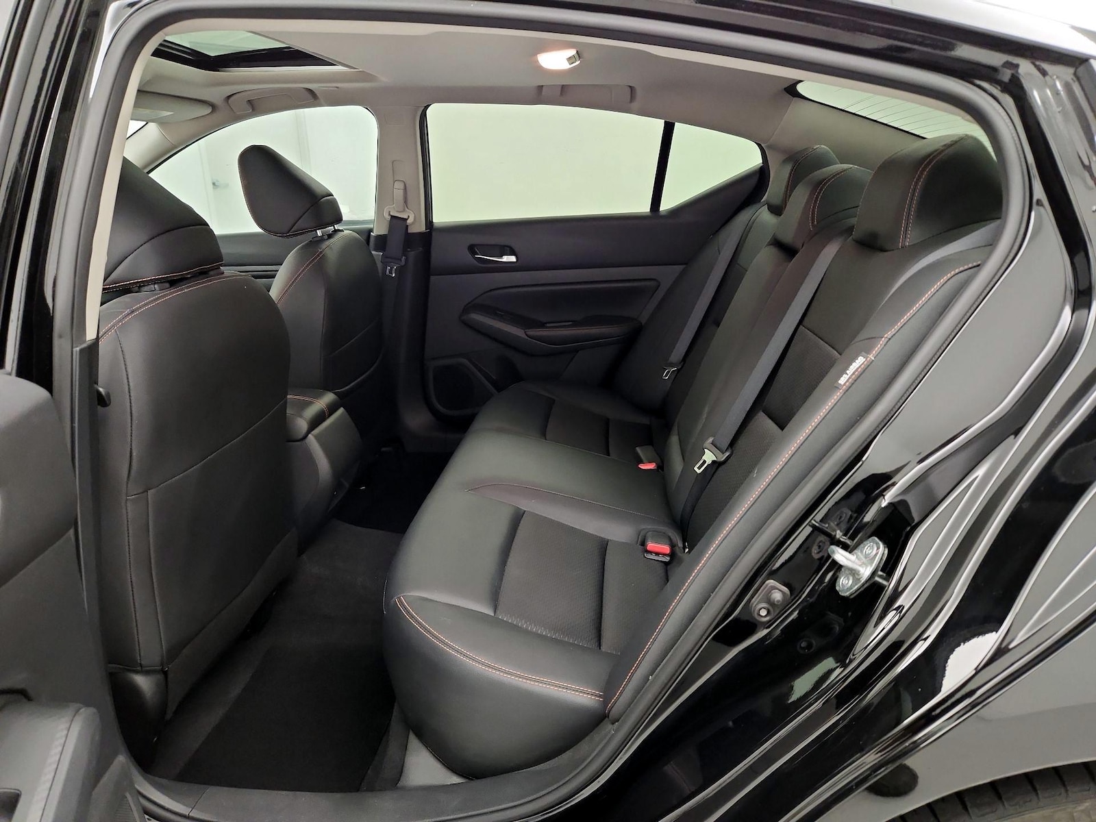 2022 Nissan Altima SR - Photo 21