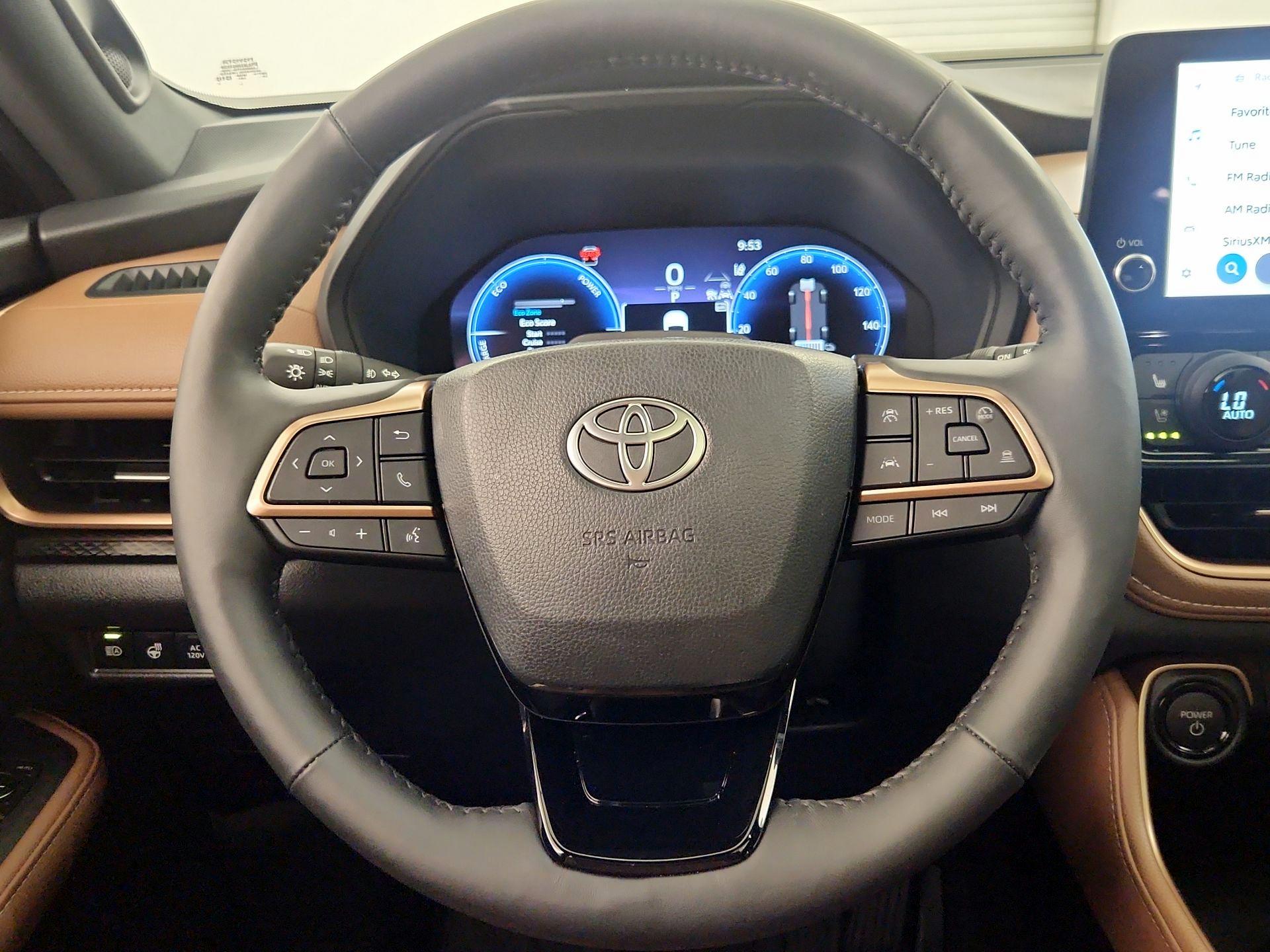 Thumbnail: 2026 Toyota Highlander - 10