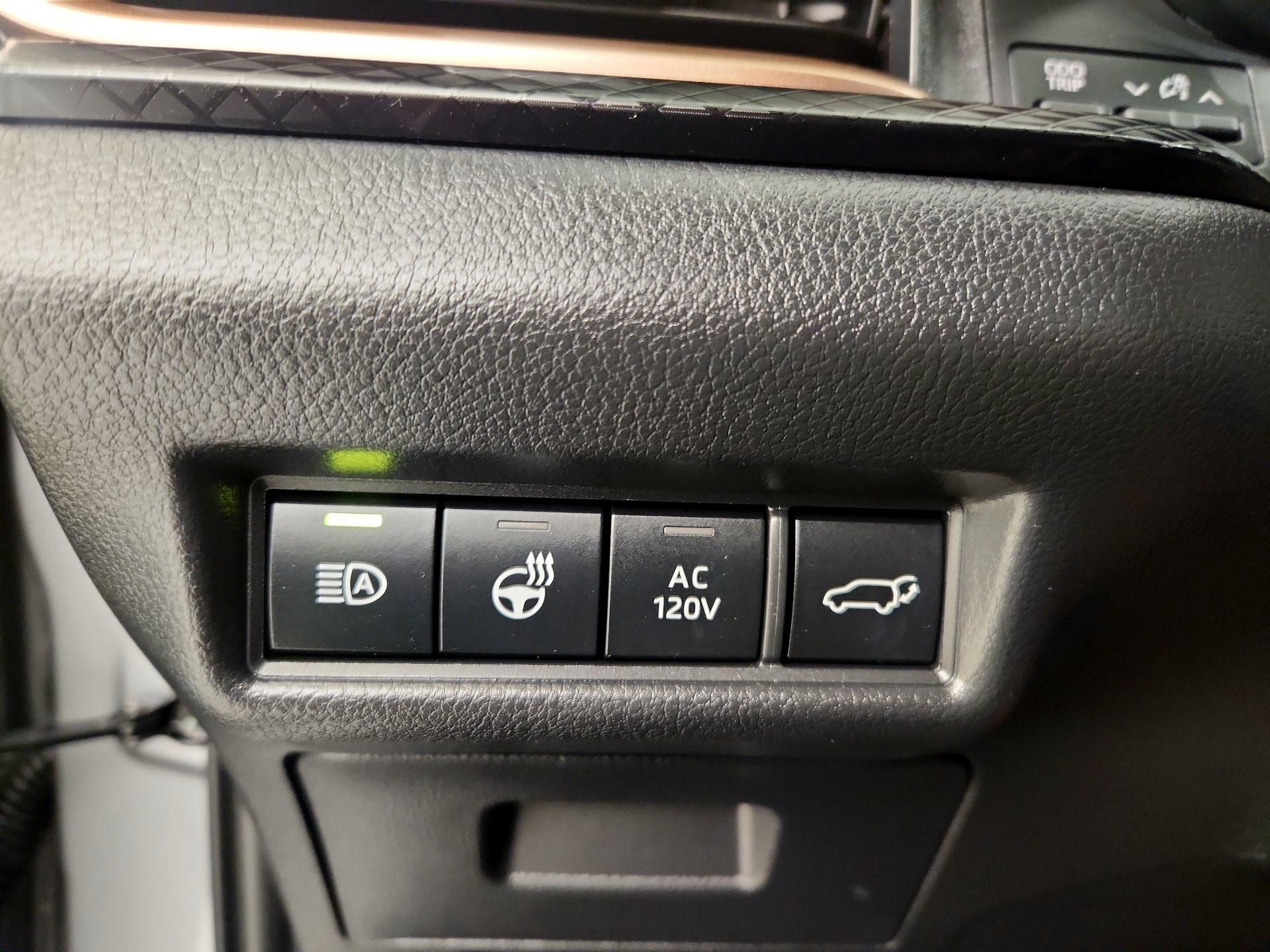 Thumbnail: 2026 Toyota Highlander - 13