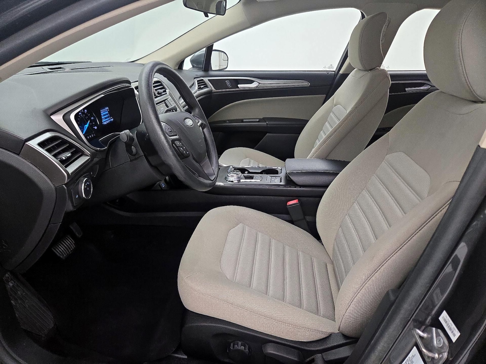 Power Seat(s) & Side Airbags
