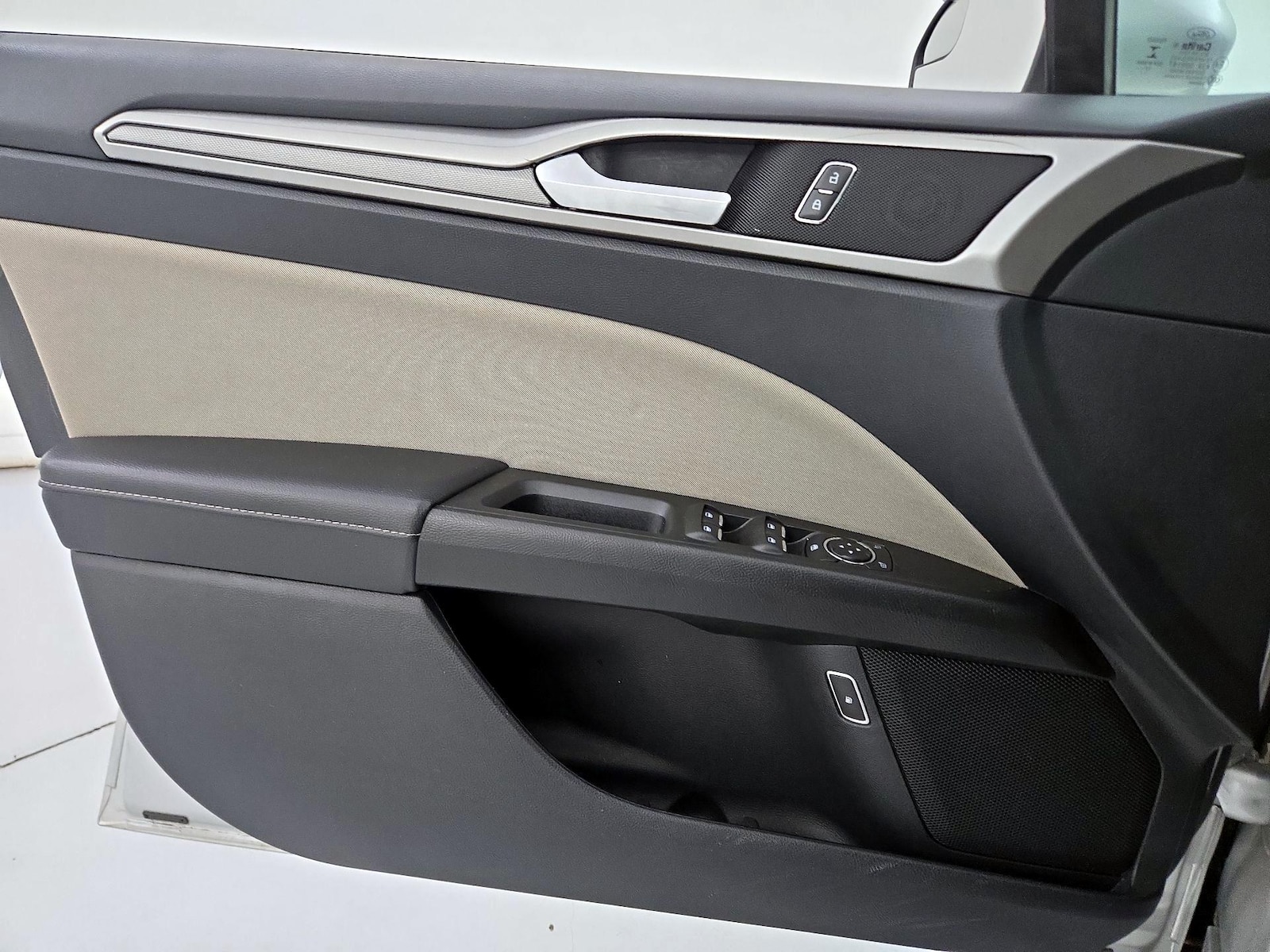 2018 Ford Fusion Hybrid S - Photo 13