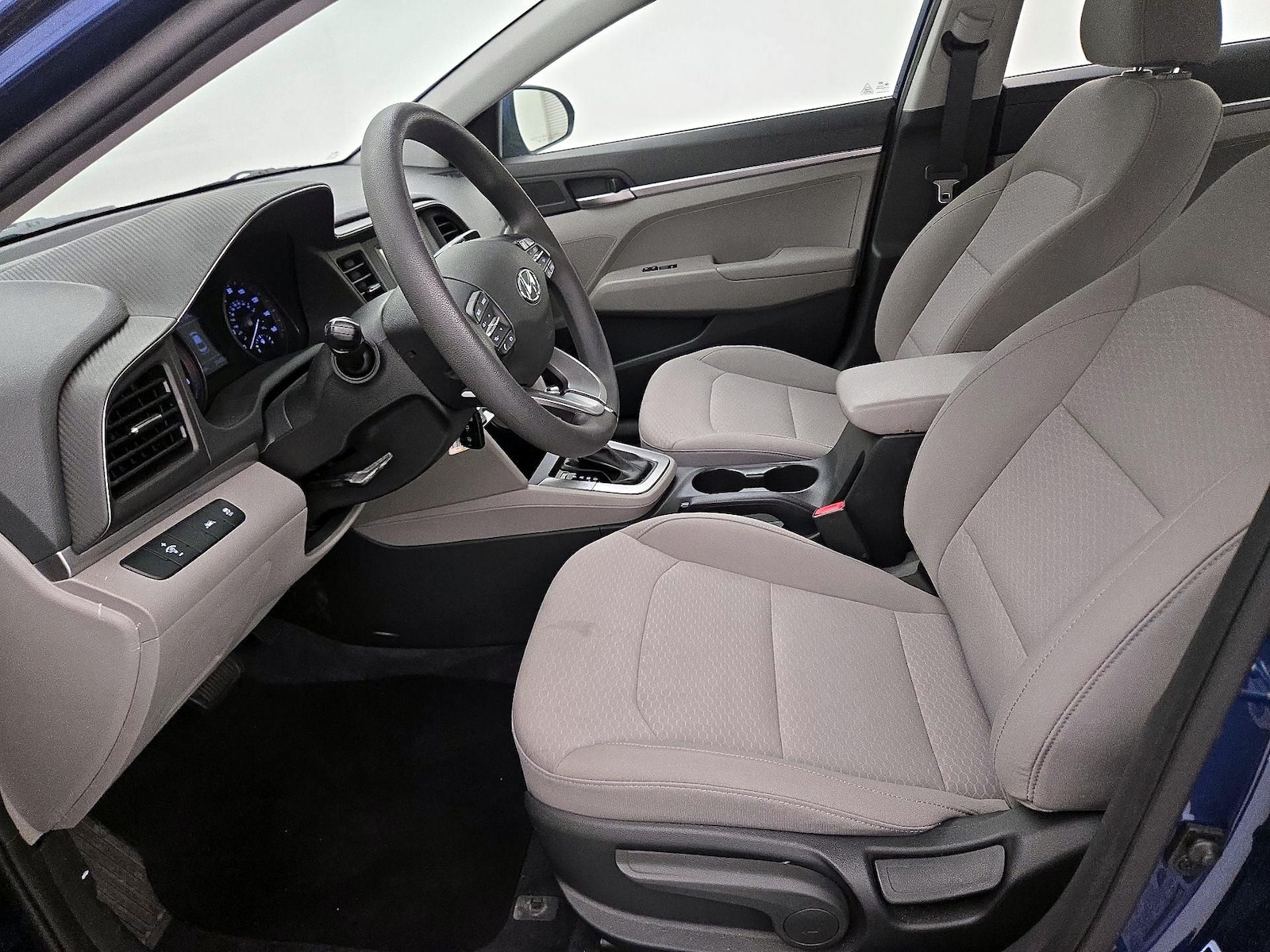 2020 Hyundai Elantra SE - Photo 12