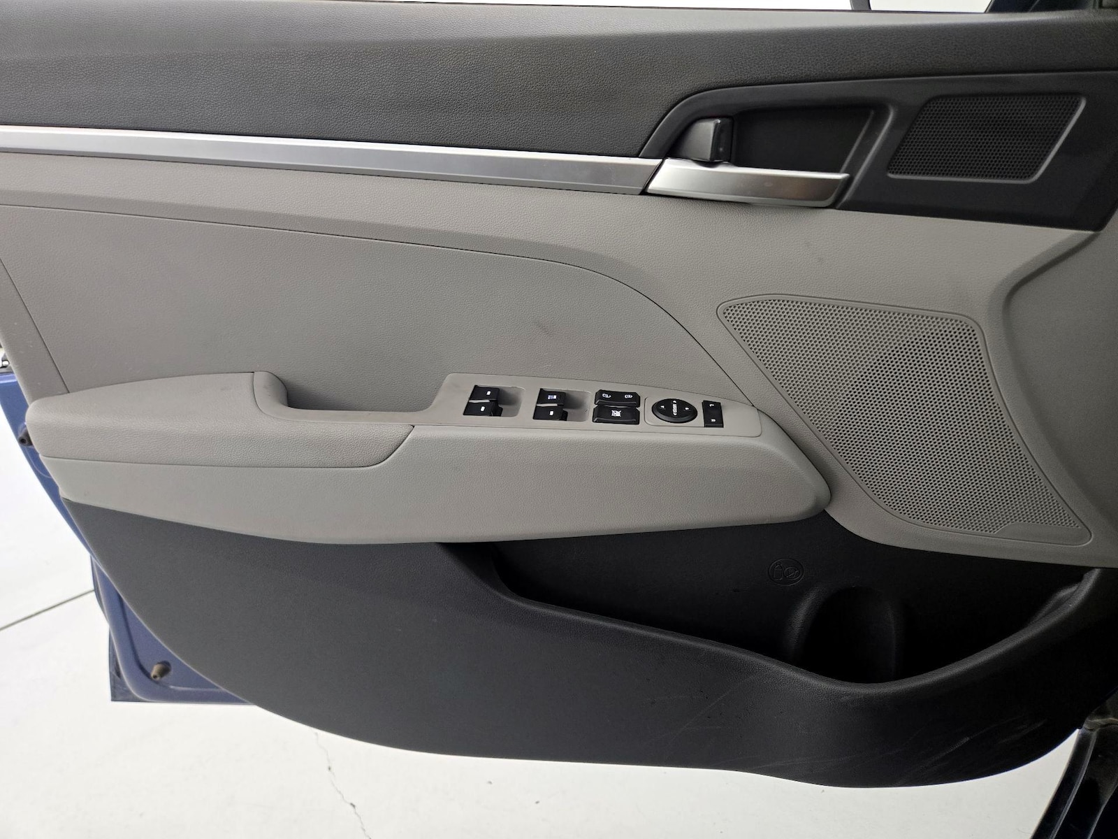 2020 Hyundai Elantra SE - Photo 13