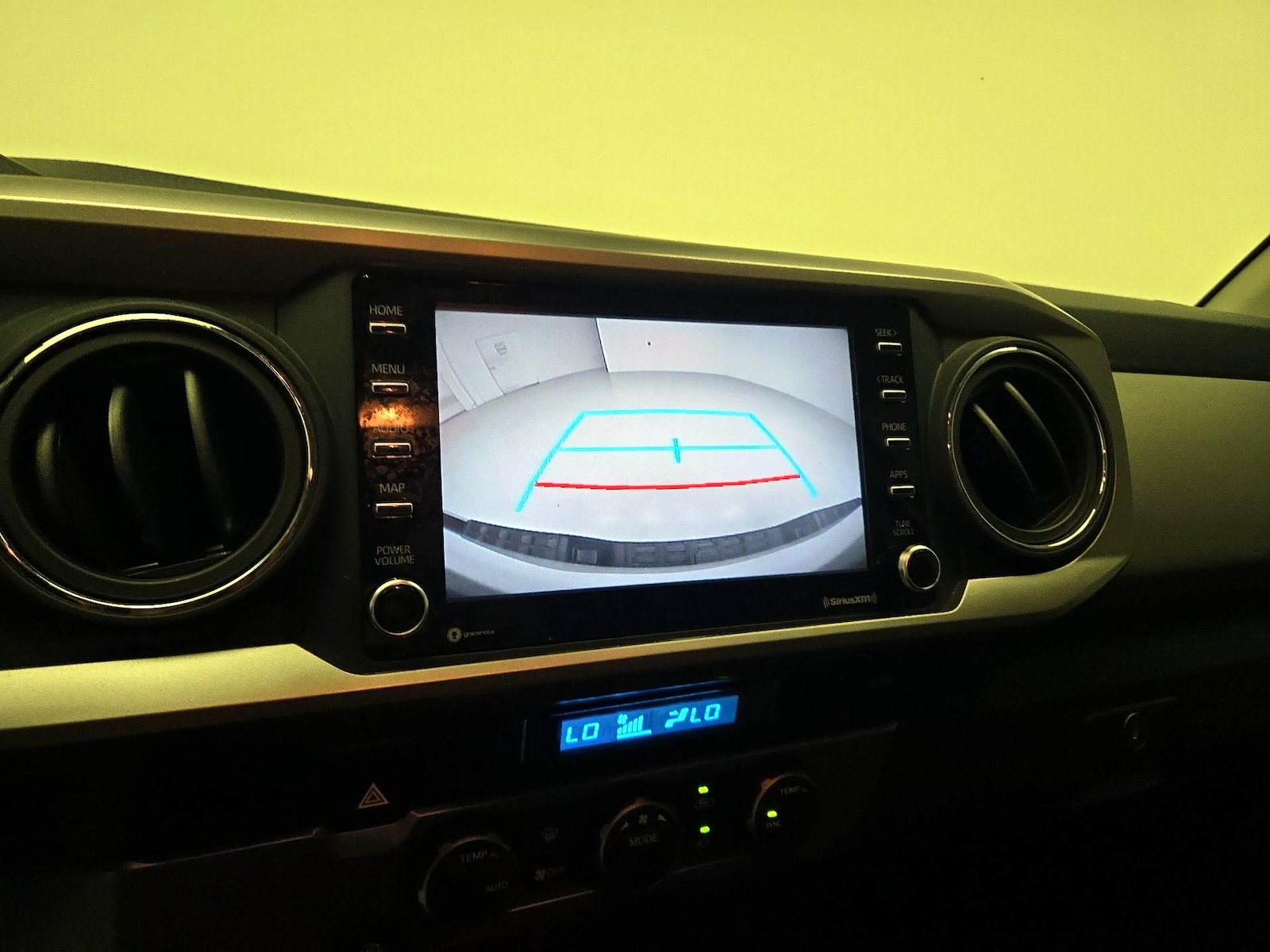 2022 Toyota Tacoma SR5 - Photo 15