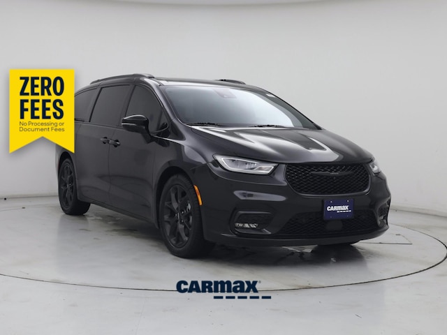 Black 2023 Chrysler Pacifica Minivan Front-Wheel Drive Automatic