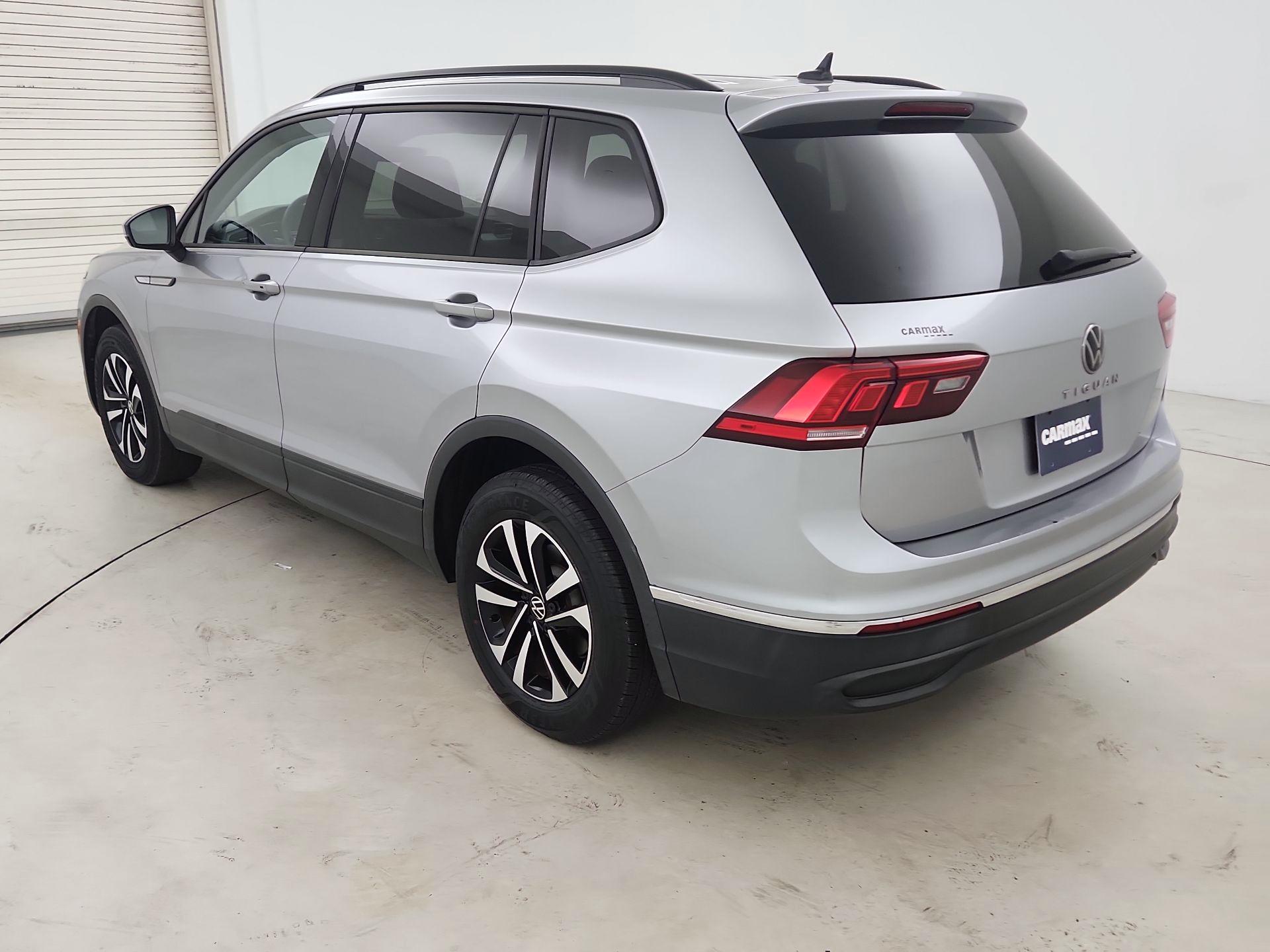 Thumbnail: 2023 Volkswagen Tiguan - 7
