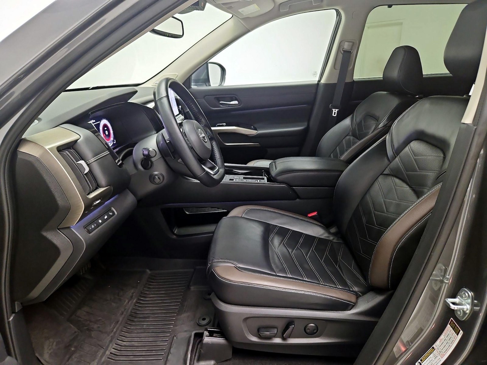 2022 Nissan Pathfinder Platinum - Photo 12