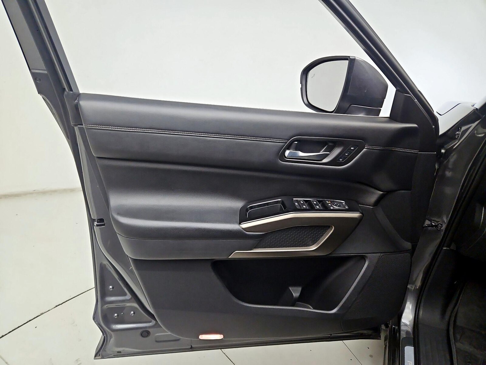 2022 Nissan Pathfinder Platinum - Photo 13