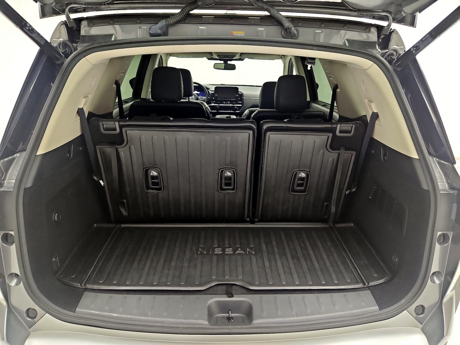 2022 Nissan Pathfinder Platinum - Photo 19