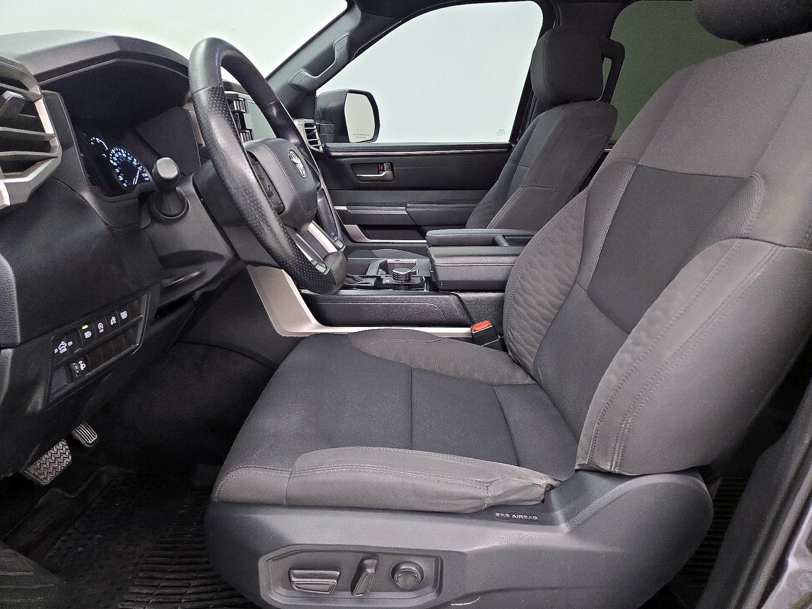 Power Seat(s) & Side Airbags