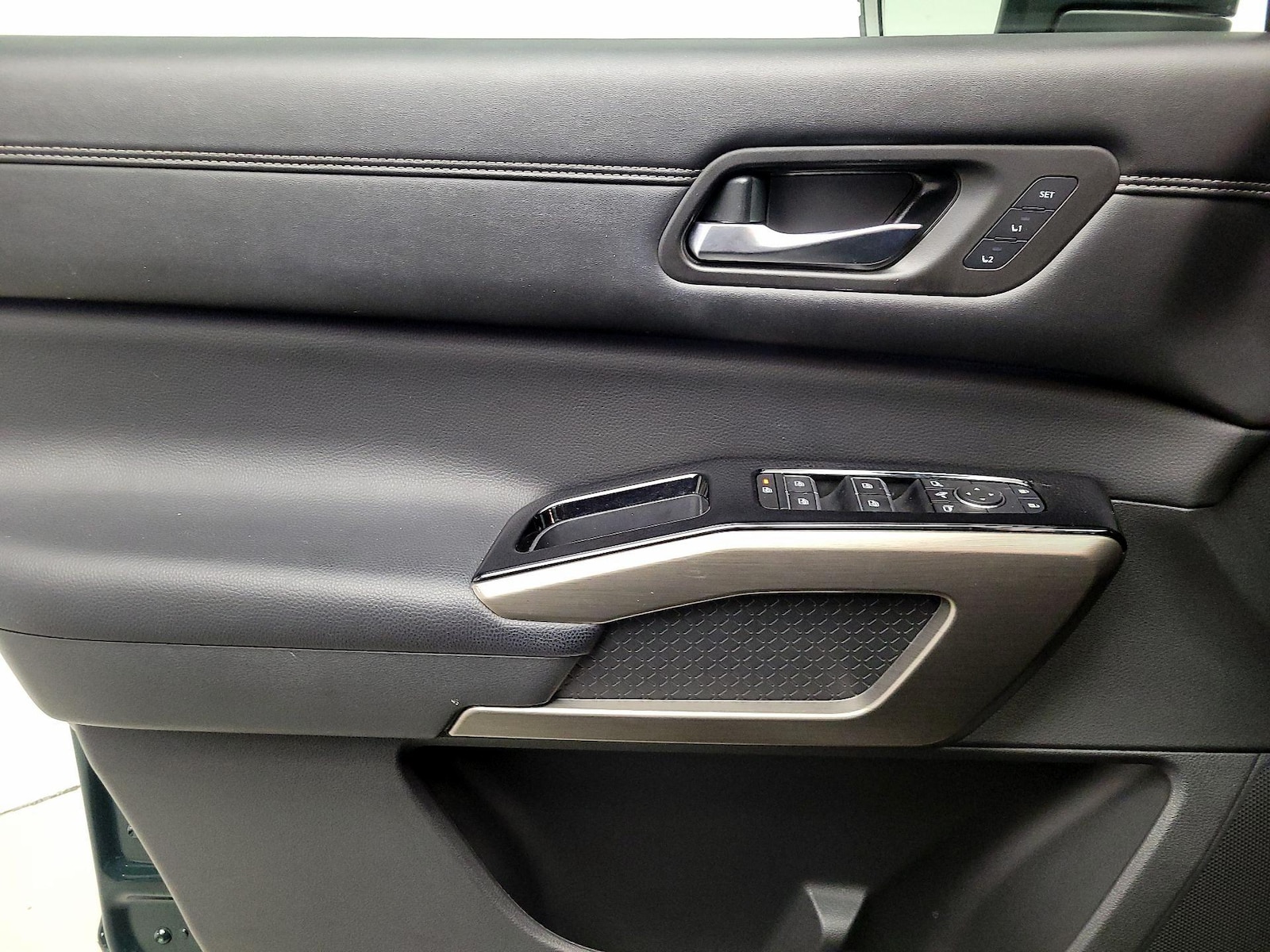 2024 Nissan Pathfinder Platinum - Photo 13
