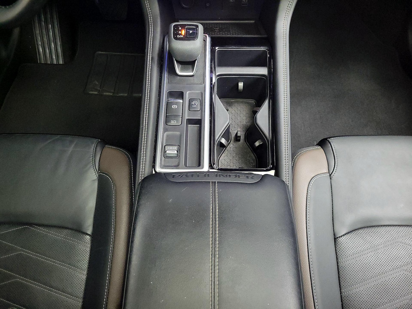 2024 Nissan Pathfinder Platinum - Photo 18