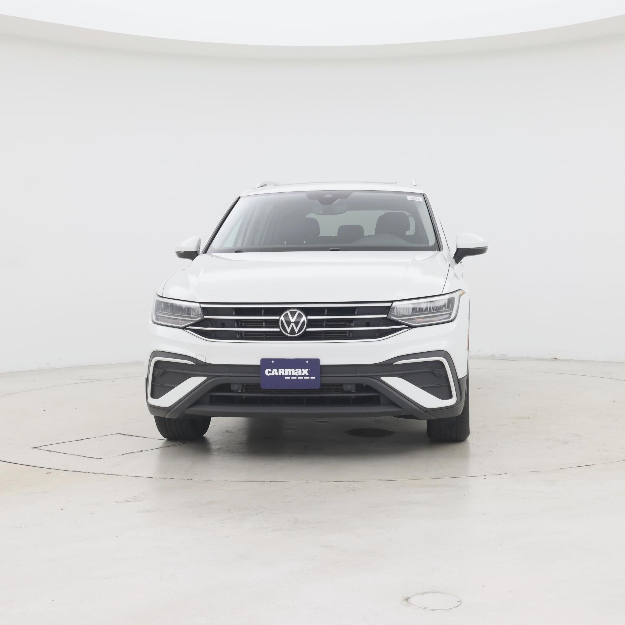 Thumbnail: 2023 Volkswagen Tiguan - 5