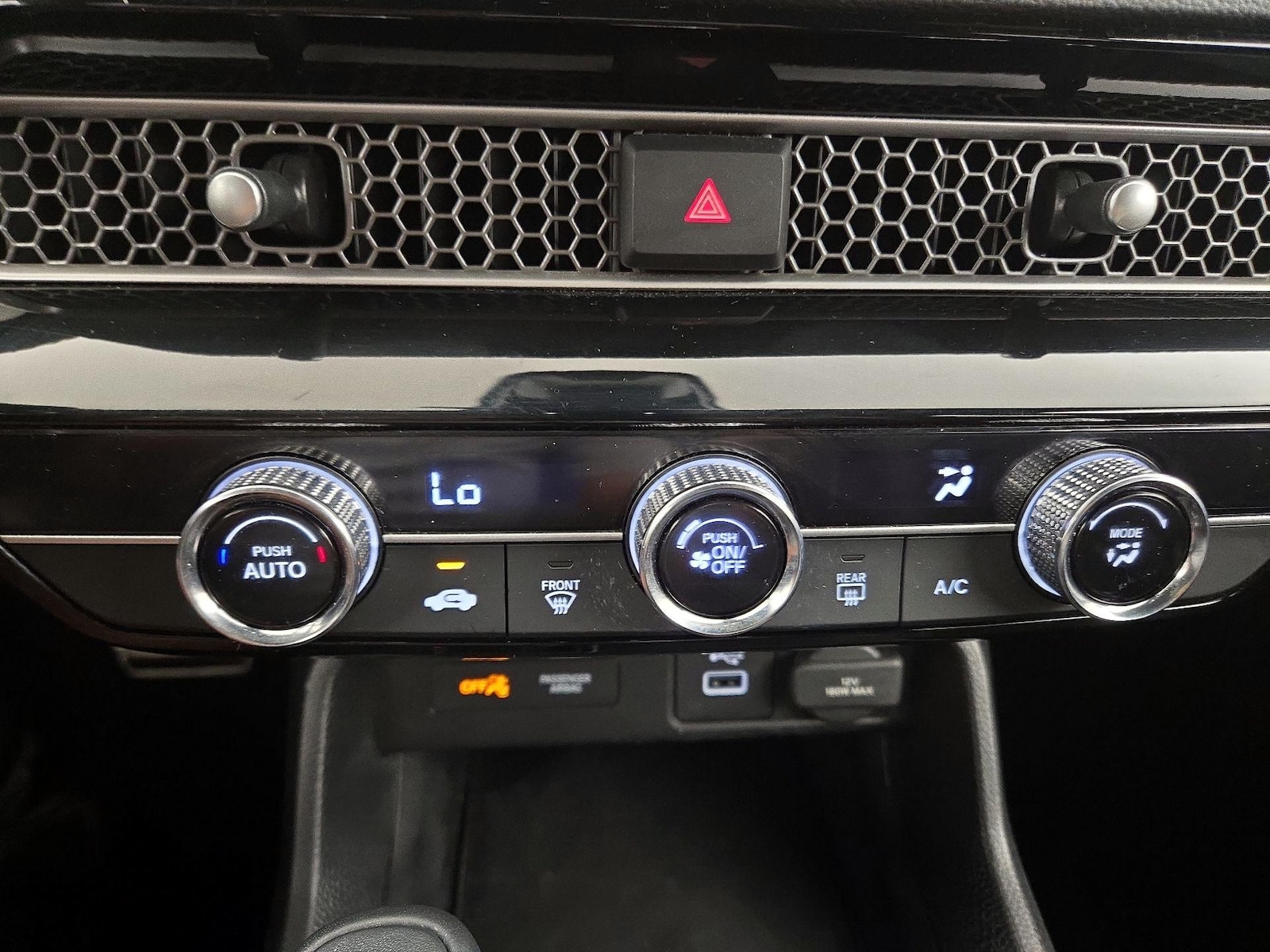 2024 Honda Civic Sport - Photo 17