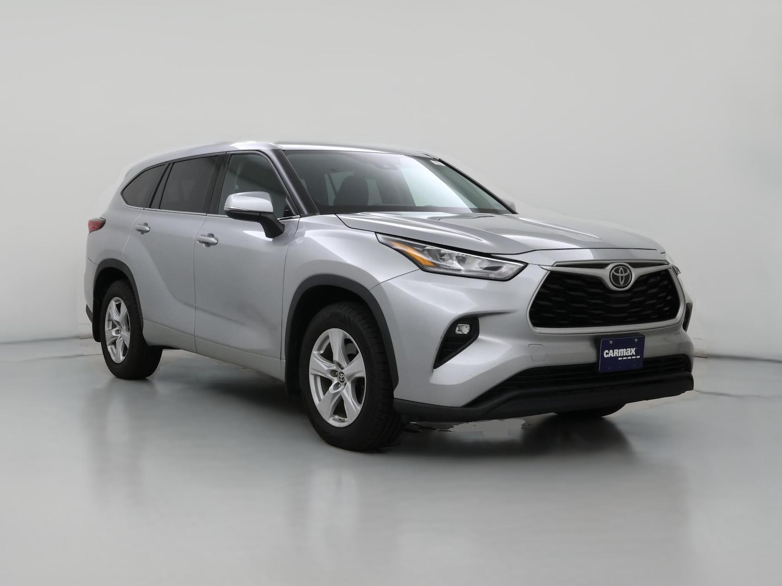 2020 Toyota Highlander LE - Photo 1