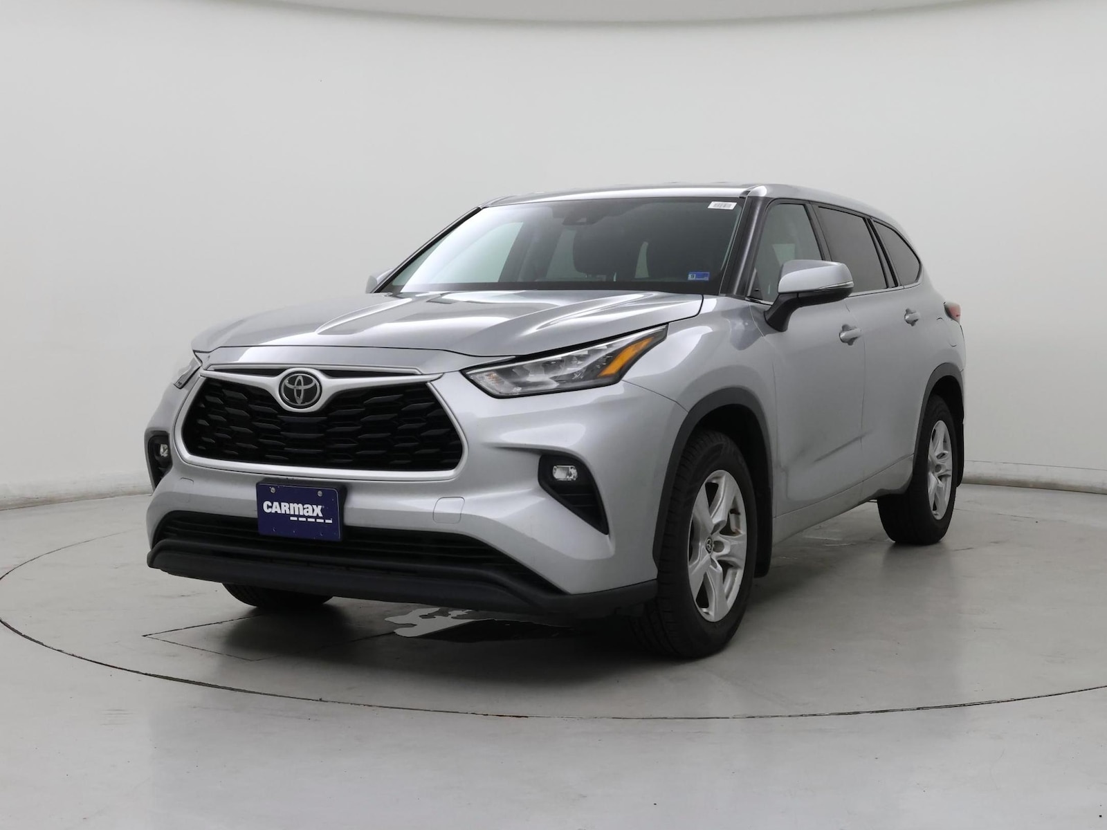 2020 Toyota Highlander LE - Photo 5