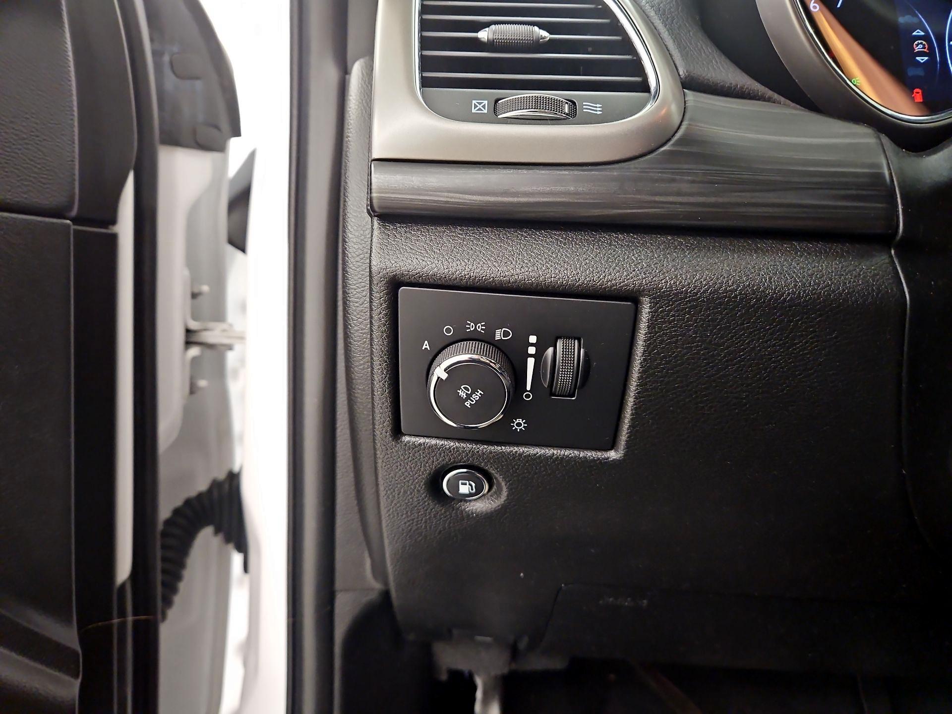 Thumbnail: 2021 Jeep Grand Cherokee - 13