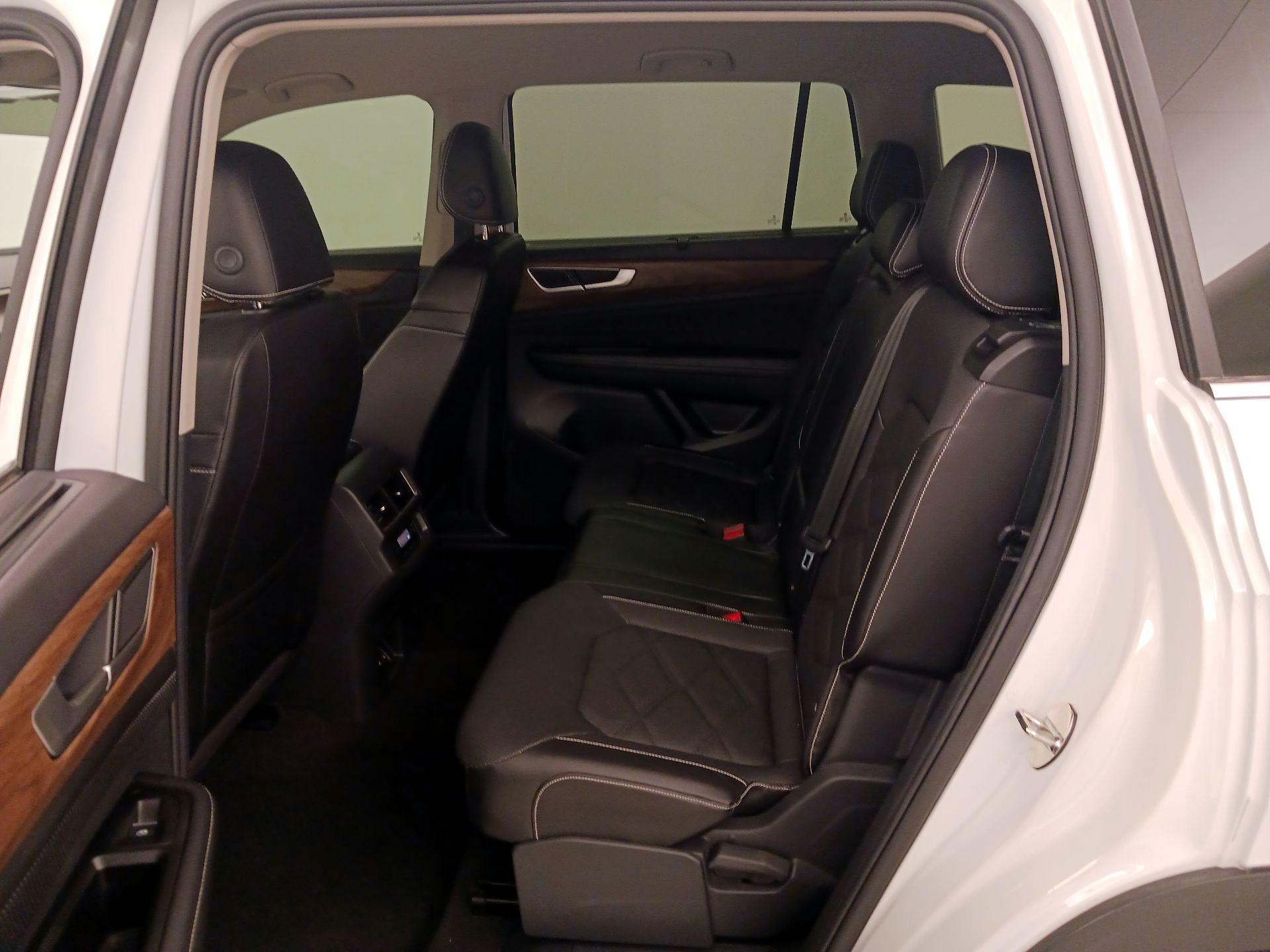 Thumbnail: 2024 Volkswagen Atlas - 20