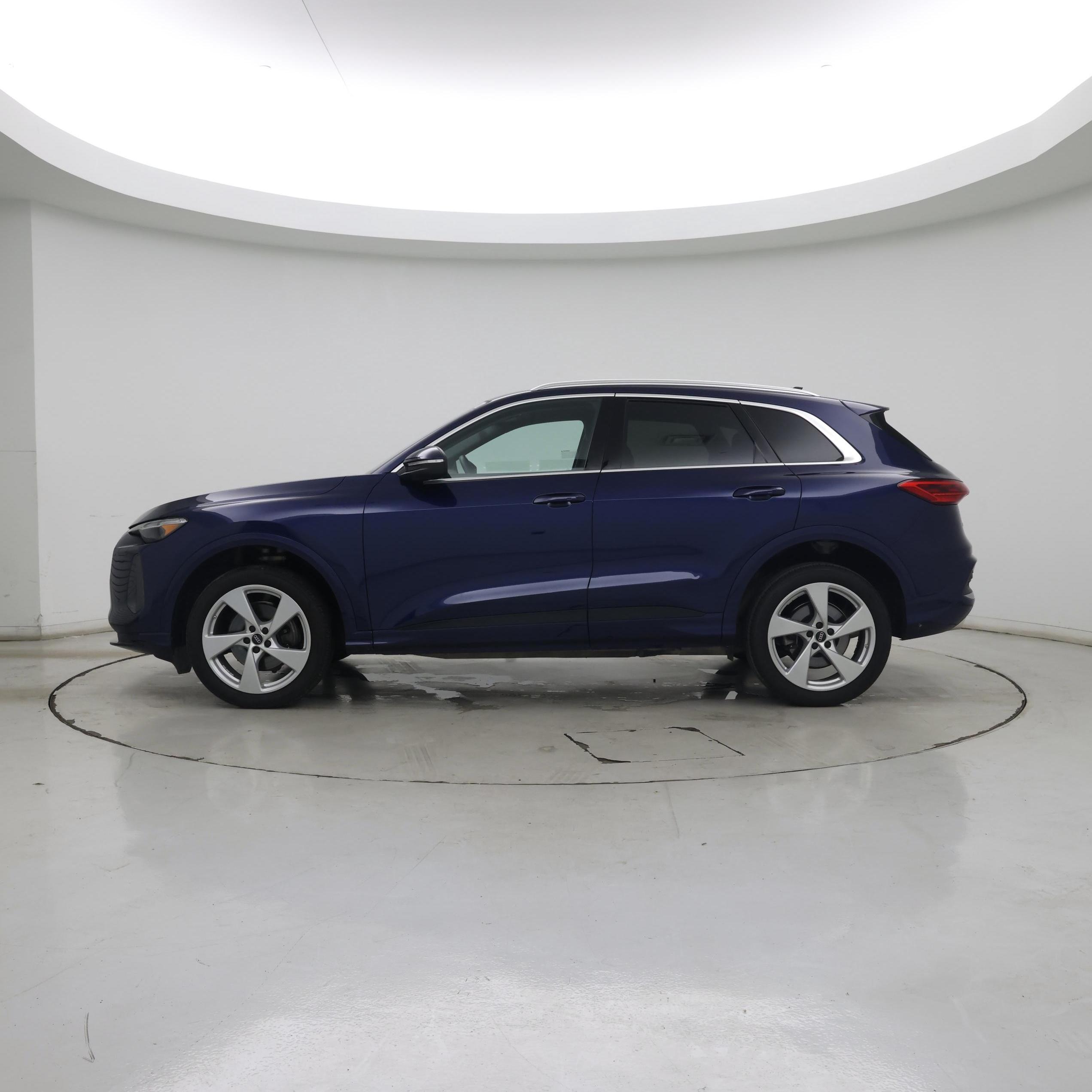 Thumbnail: 2025 Audi Q5 - 3