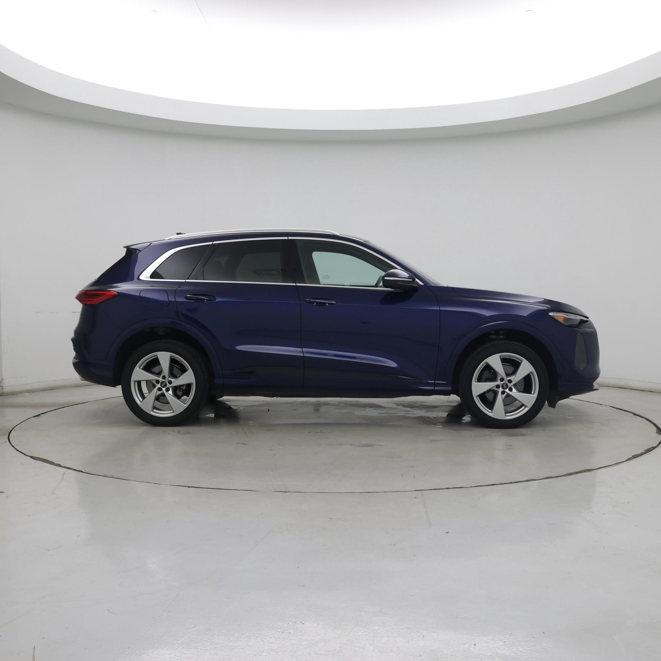 Thumbnail: 2025 Audi Q5 - 7