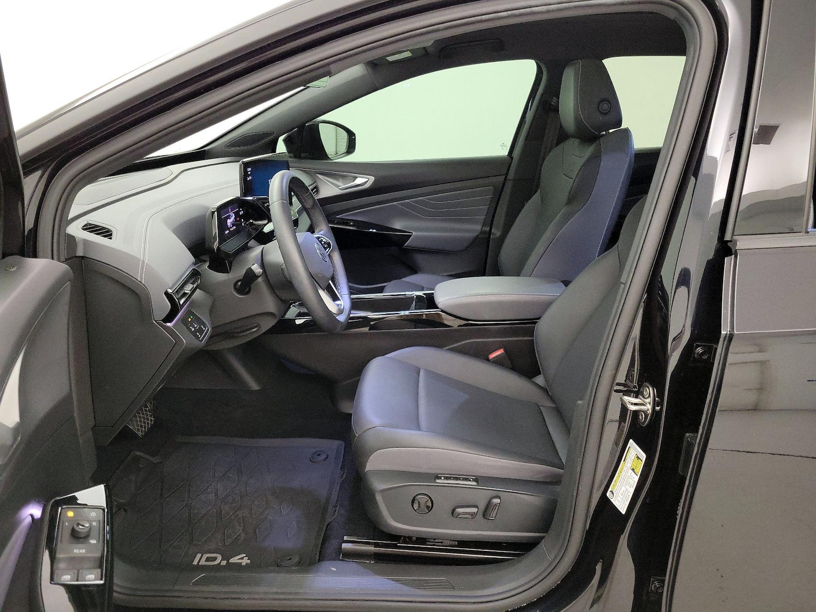 2023 Volkswagen ID.4 S - Photo 12