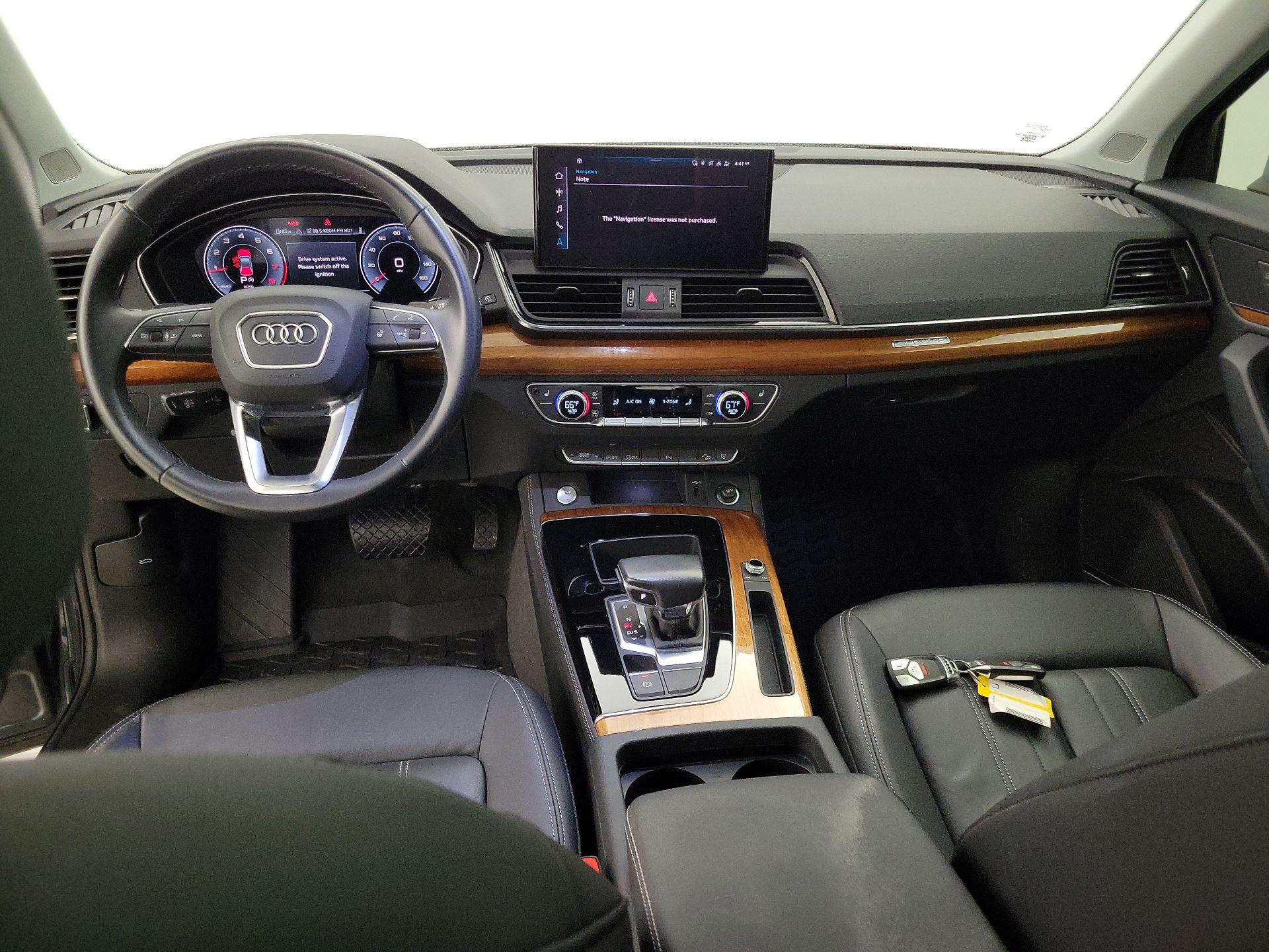 Thumbnail: 2023 Audi Q5 - 9