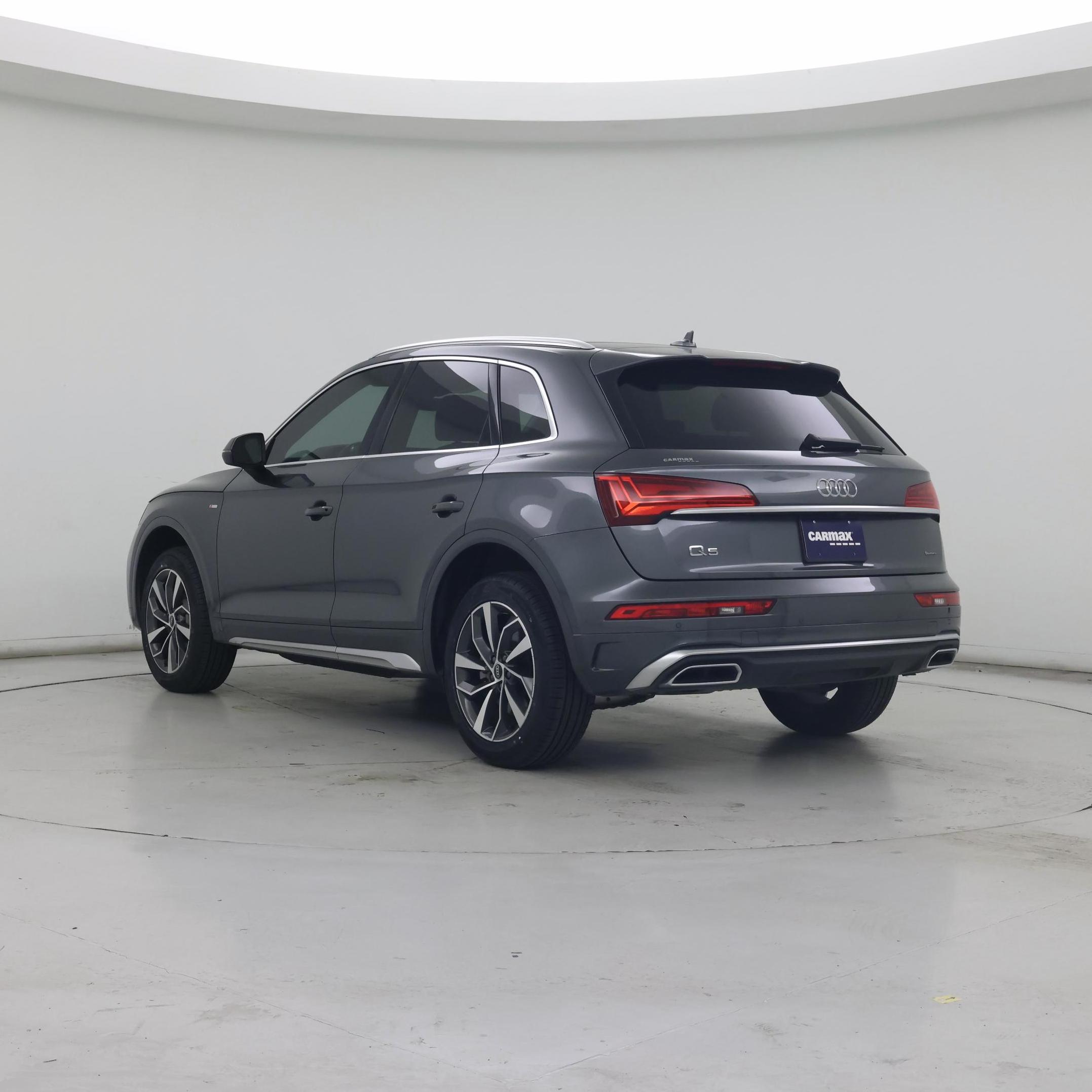 Thumbnail: 2023 Audi Q5 - 2