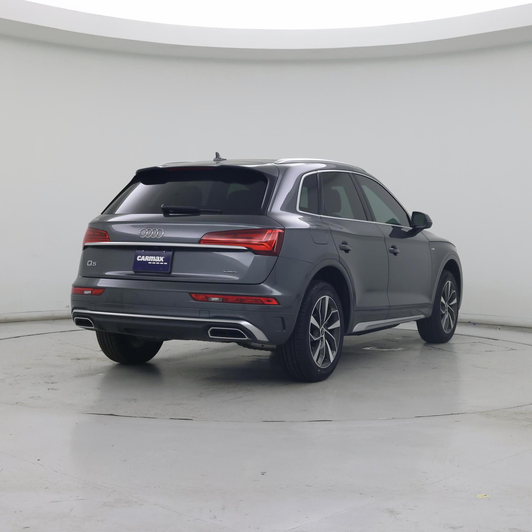 Thumbnail: 2023 Audi Q5 - 8