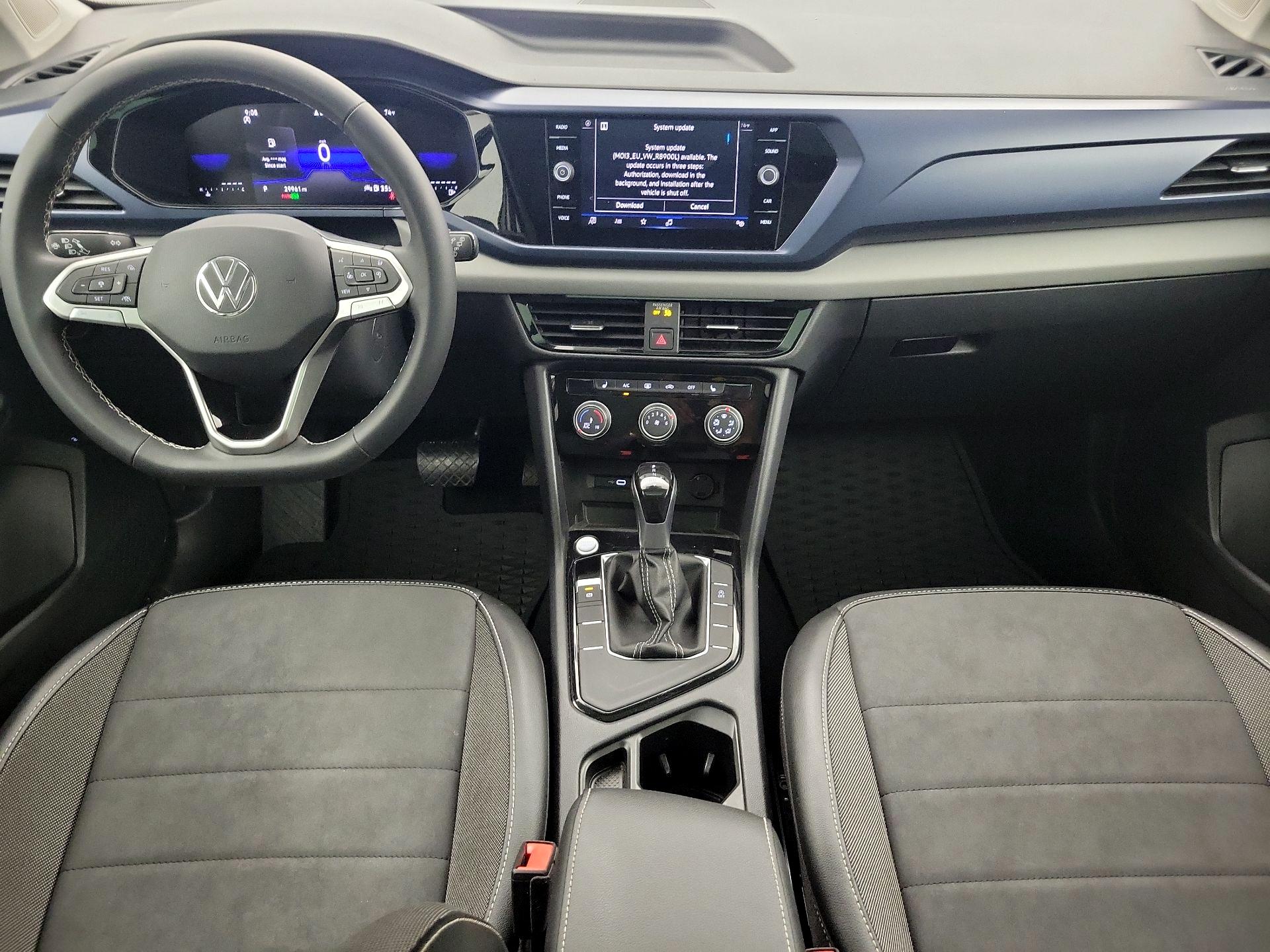 Thumbnail: 2023 Volkswagen Taos - 9