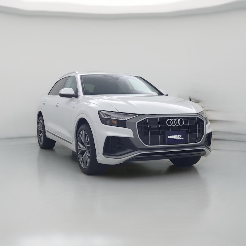 2023 Audi Q8 Premium Plus