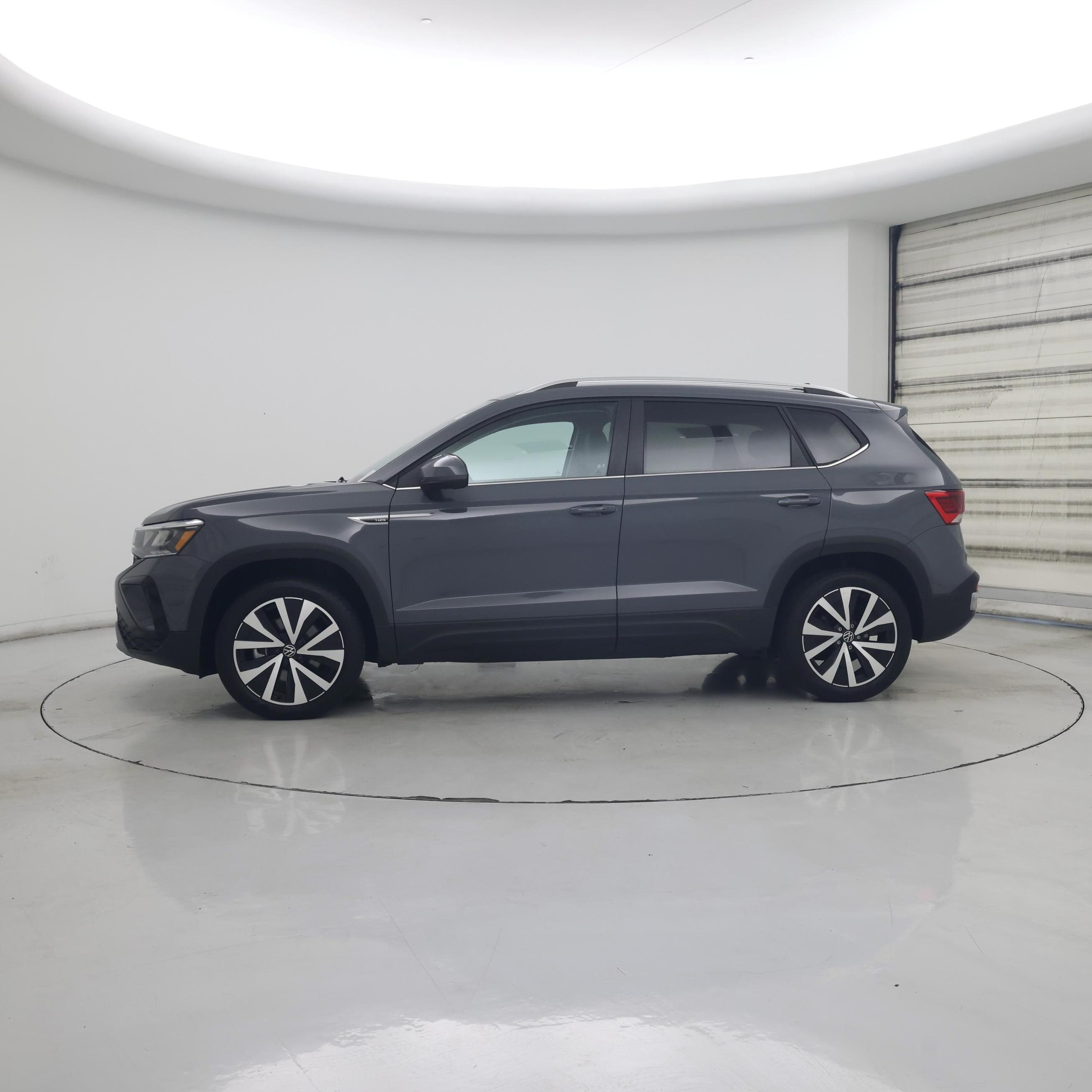 Thumbnail: 2023 Volkswagen Taos - 3