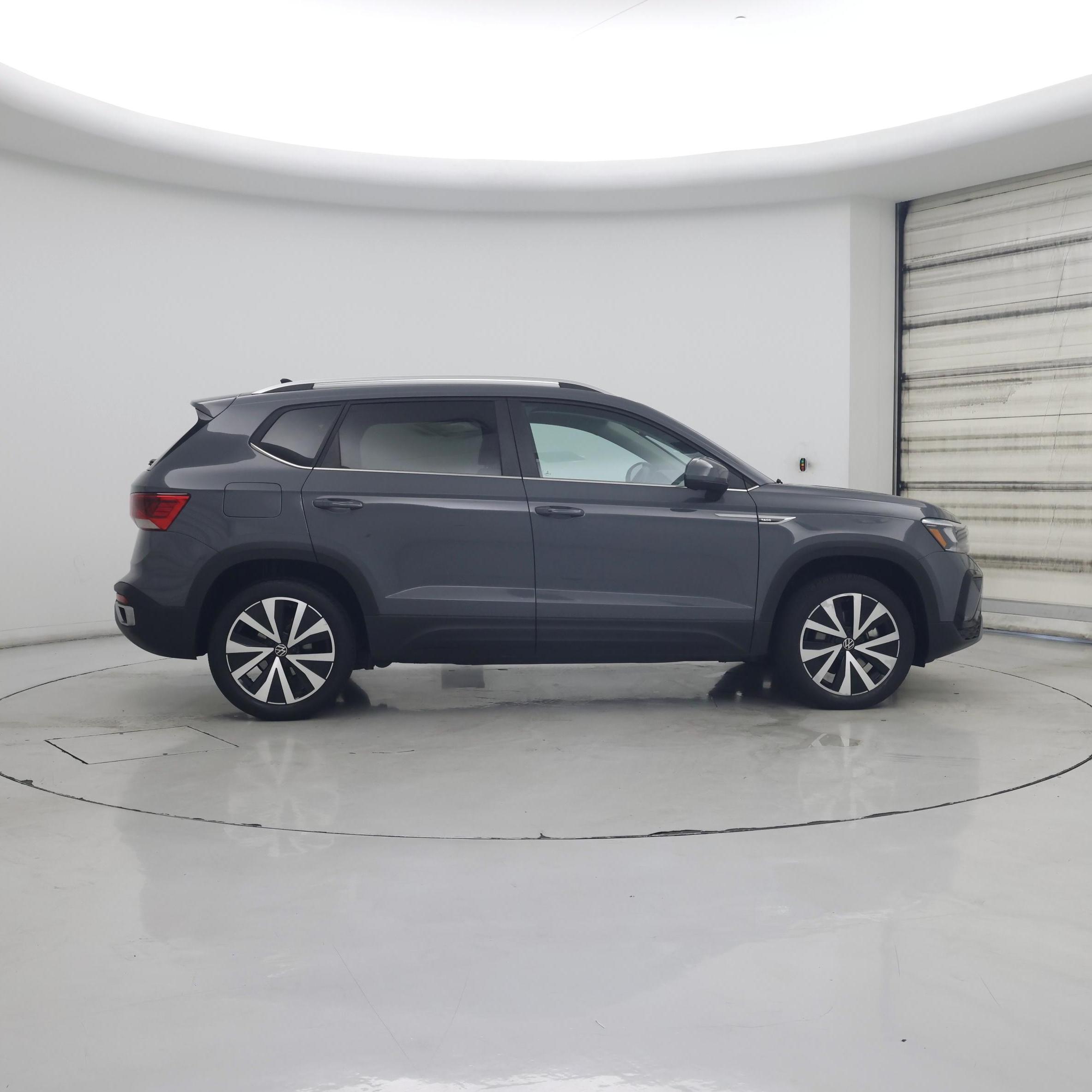 Thumbnail: 2023 Volkswagen Taos - 7