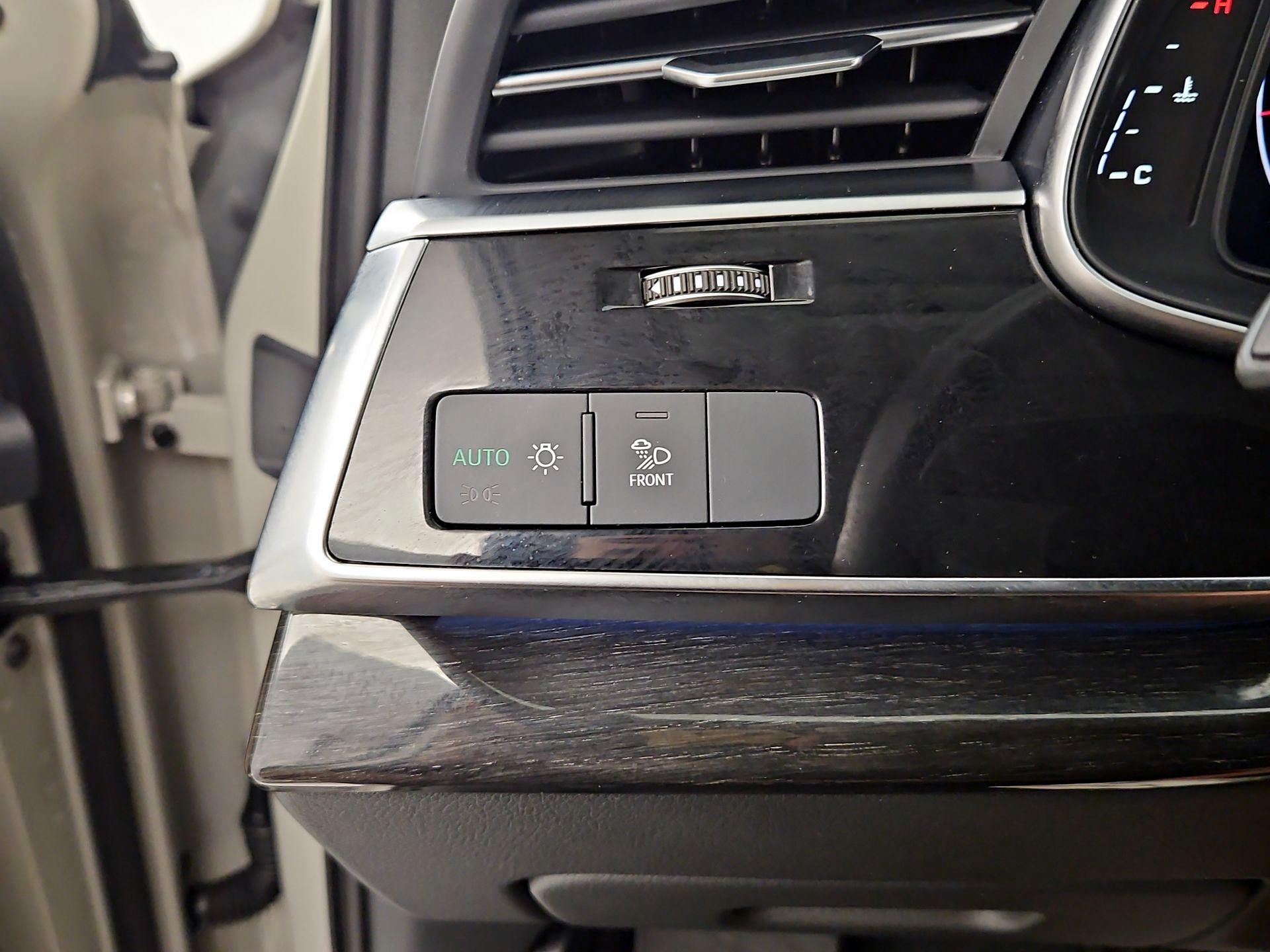 Thumbnail: 2023 Audi Q7 - 13