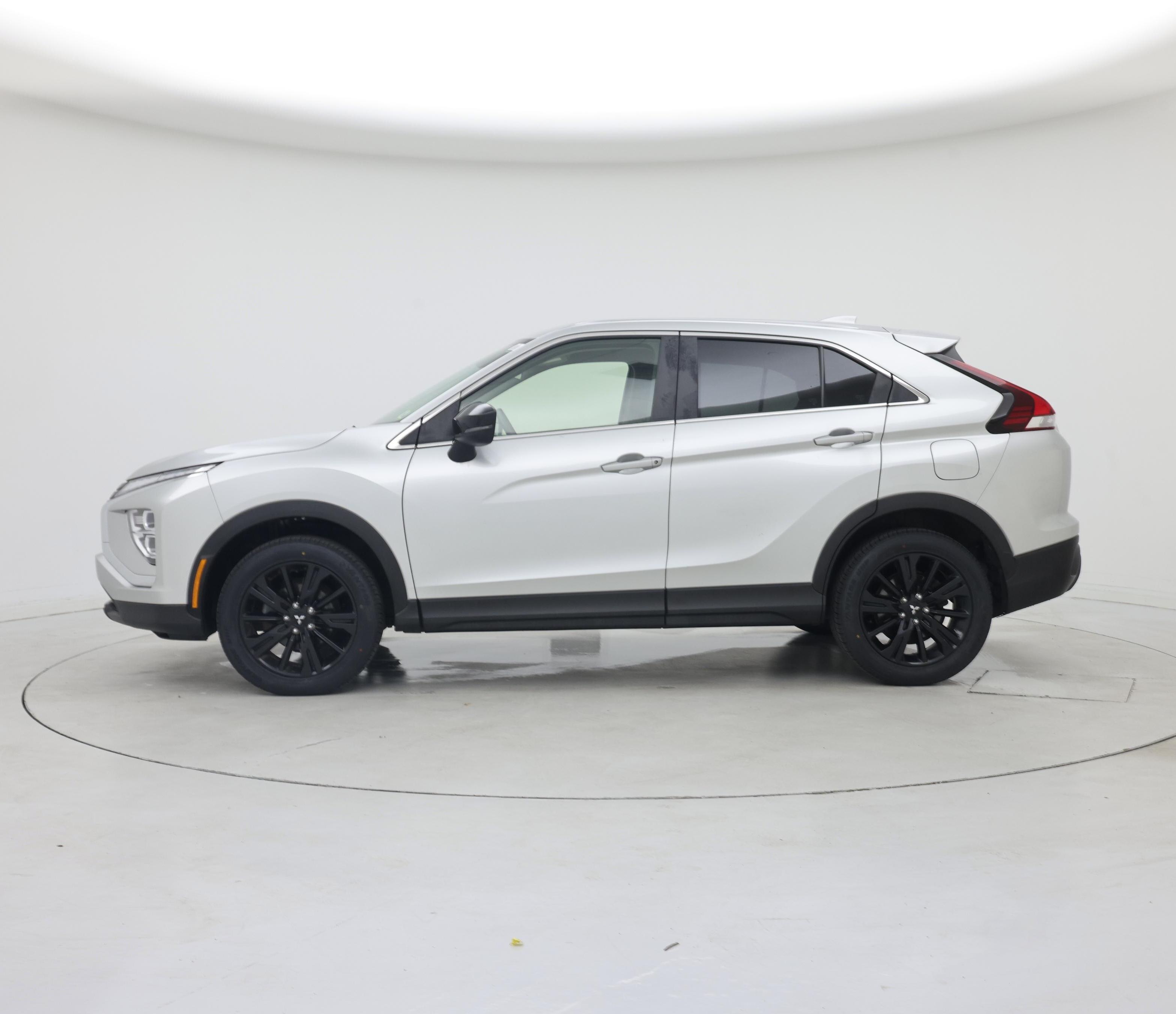 Thumbnail: 2023 Mitsubishi Eclipse Cross - 3