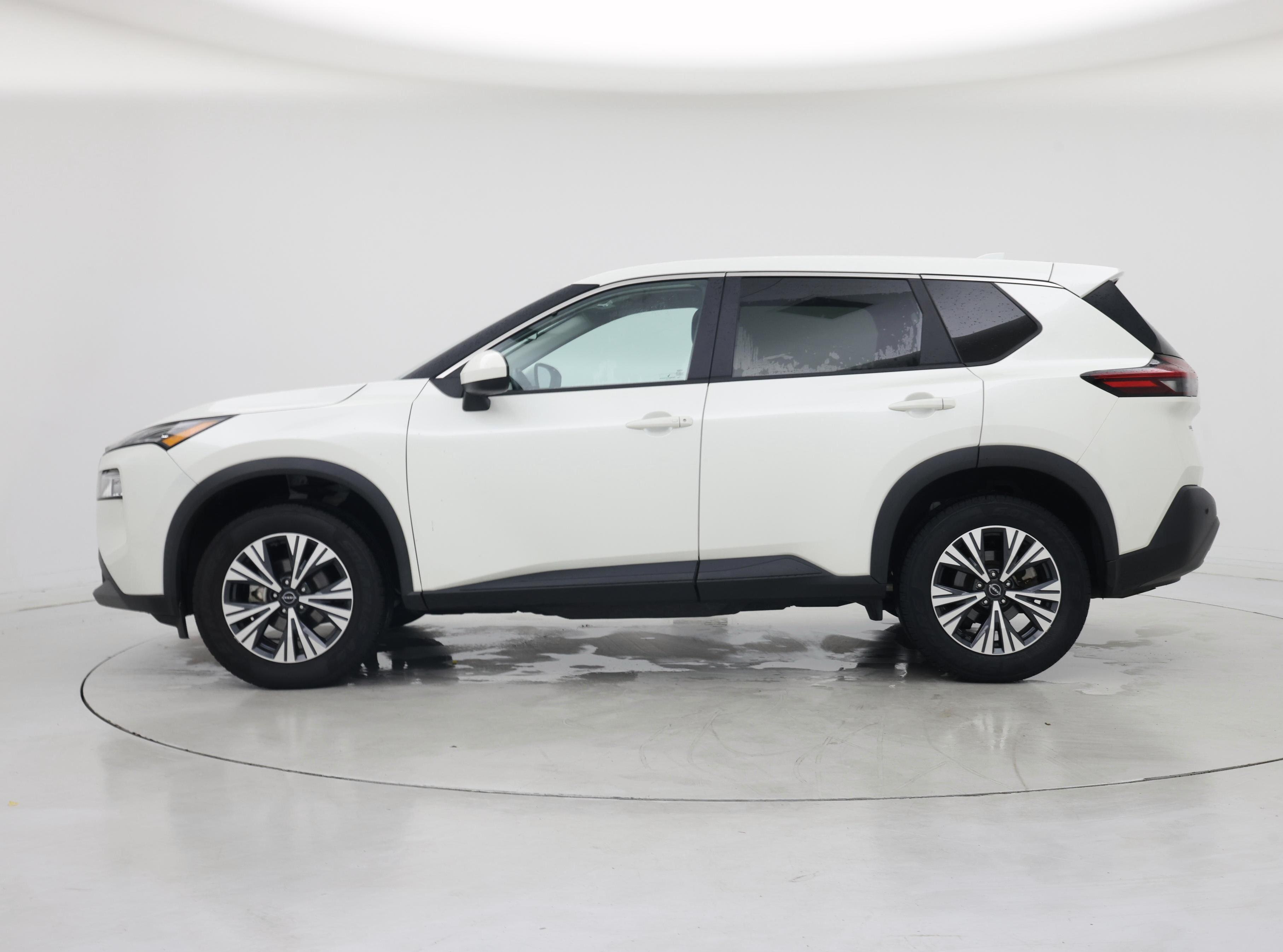 Thumbnail: 2023 Nissan Rogue - 3