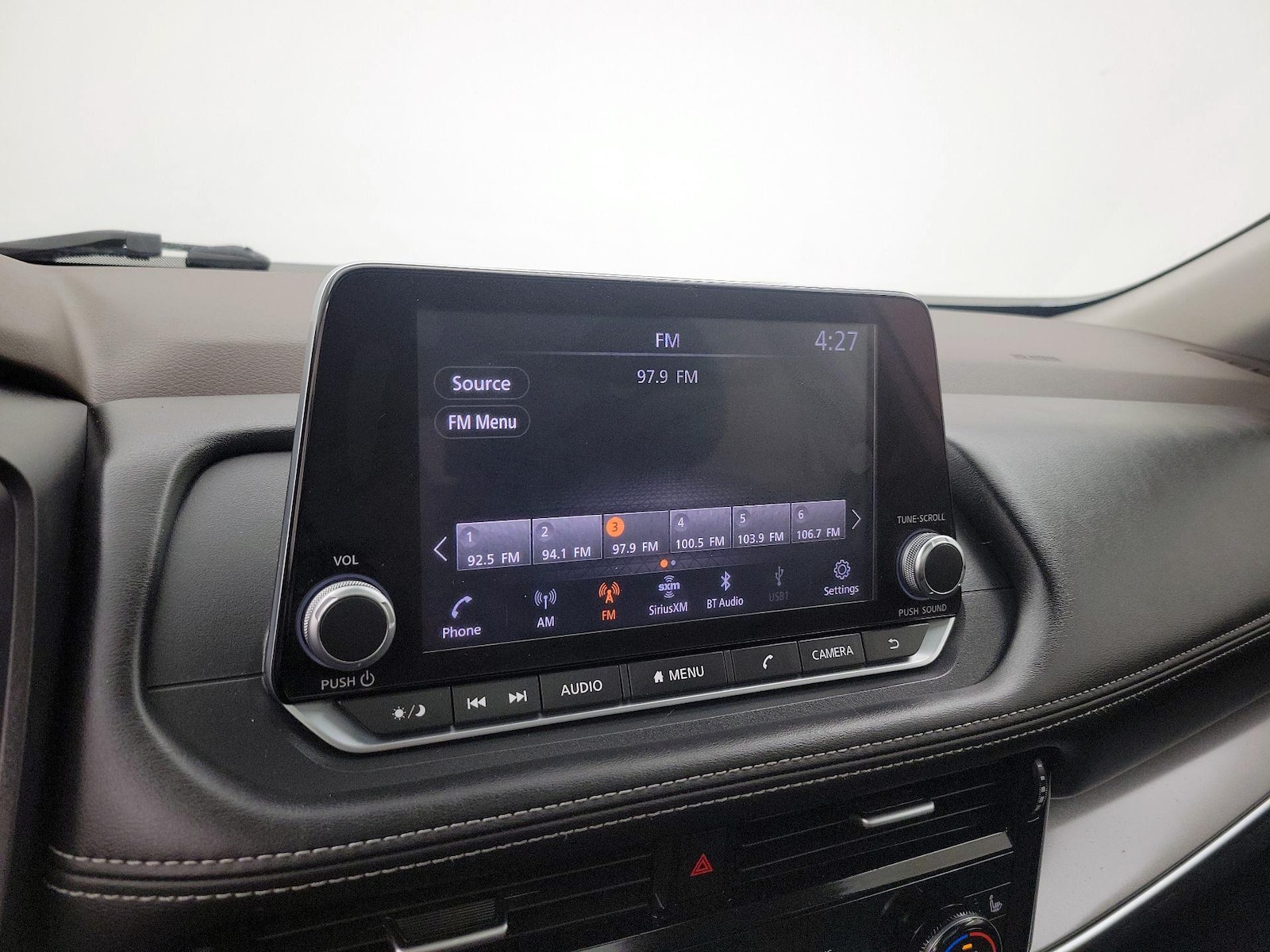 2021 Nissan Rogue SV - Photo 16