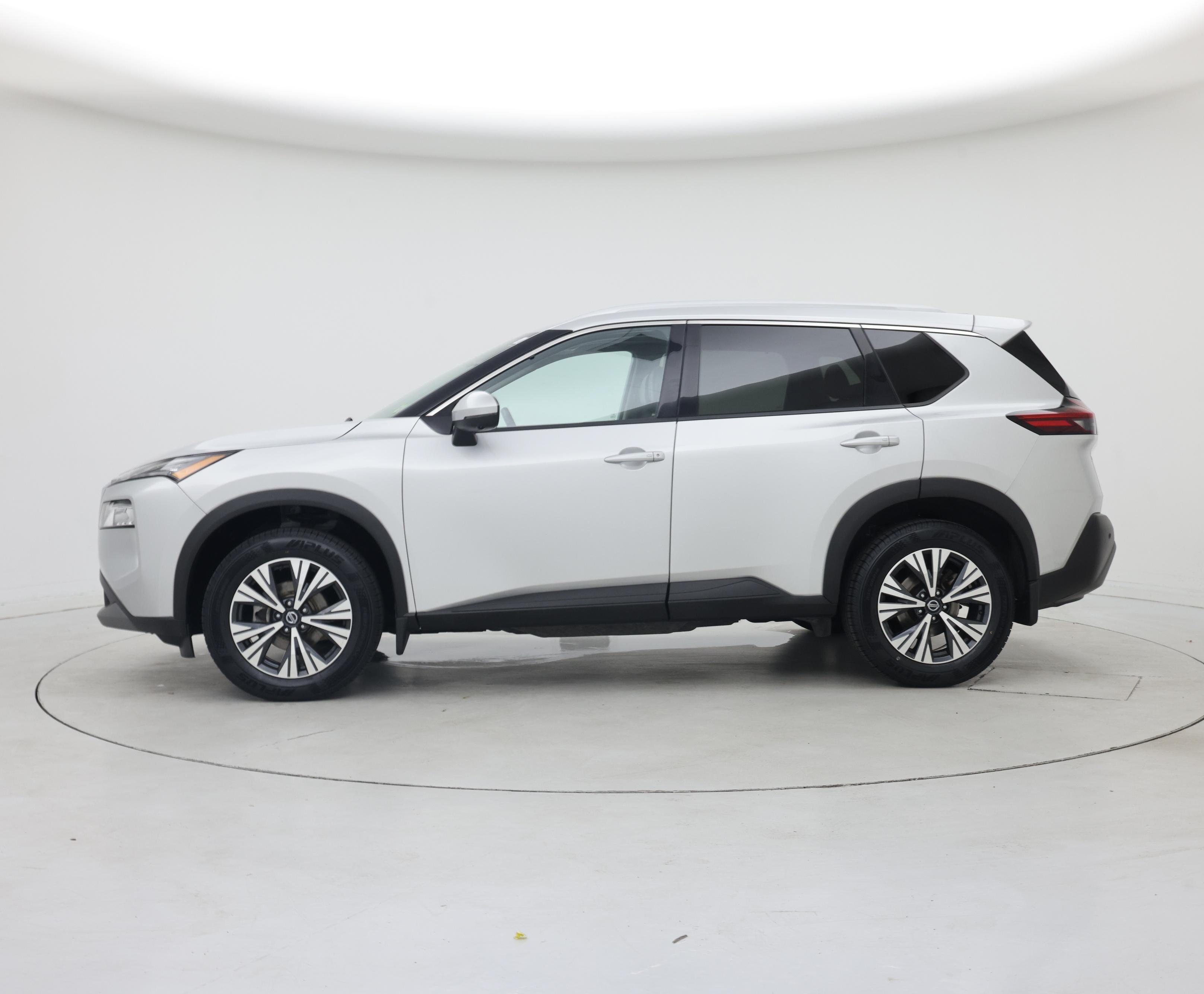 Thumbnail: 2021 Nissan Rogue - 3