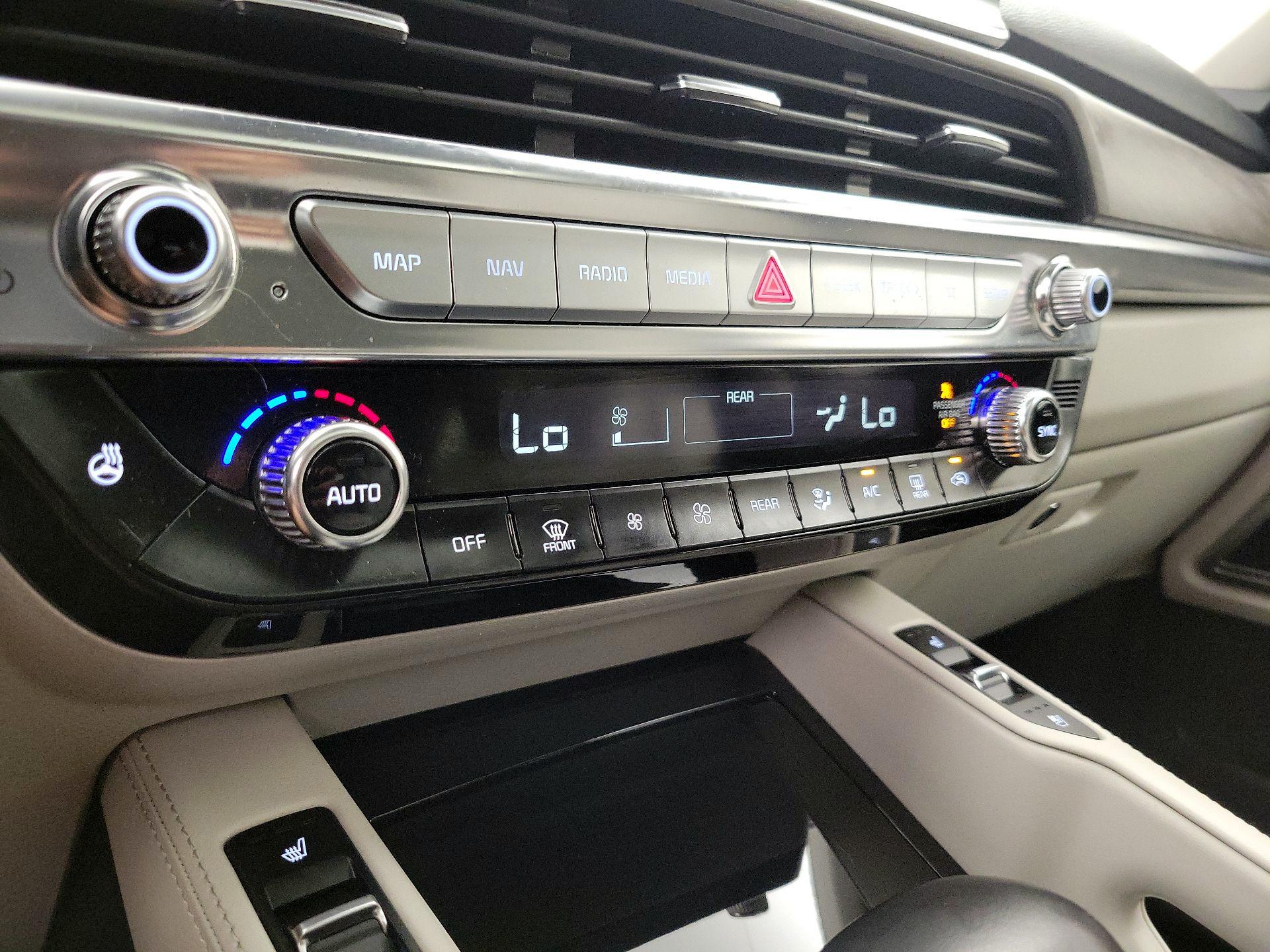 Thumbnail: 2021 Kia Telluride - 17
