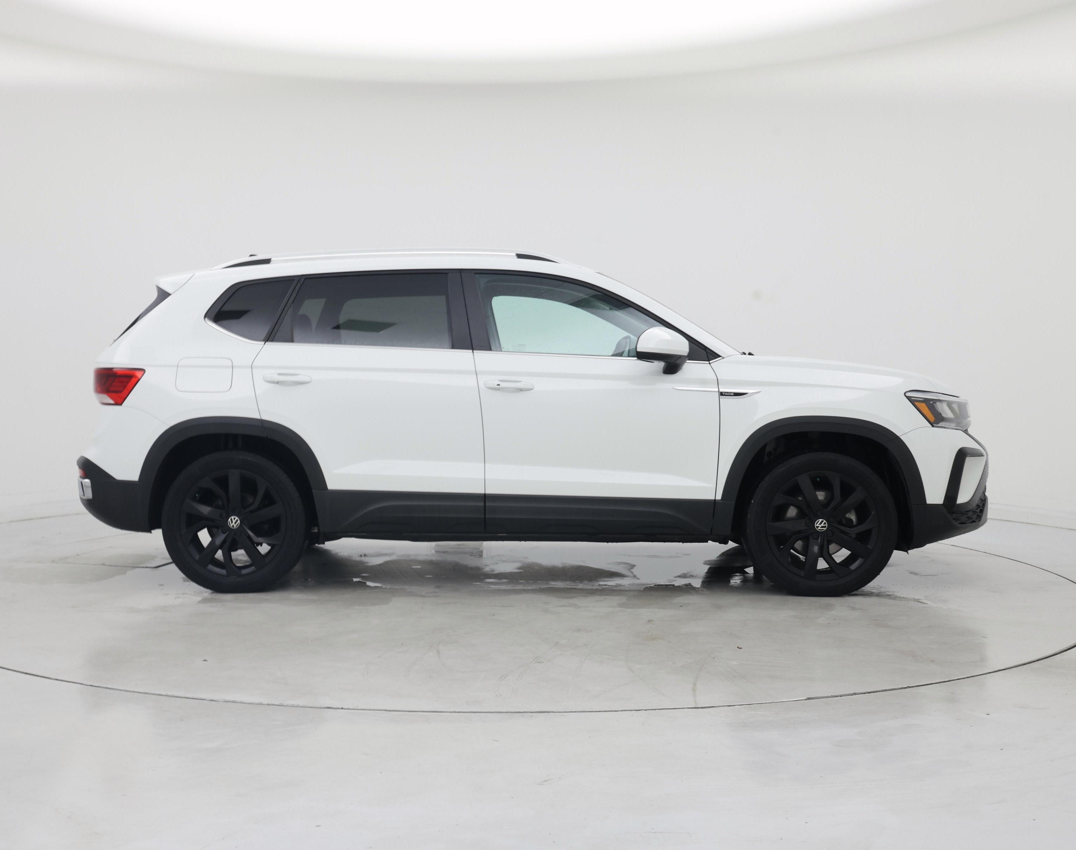 Thumbnail: 2022 Volkswagen Taos - 7