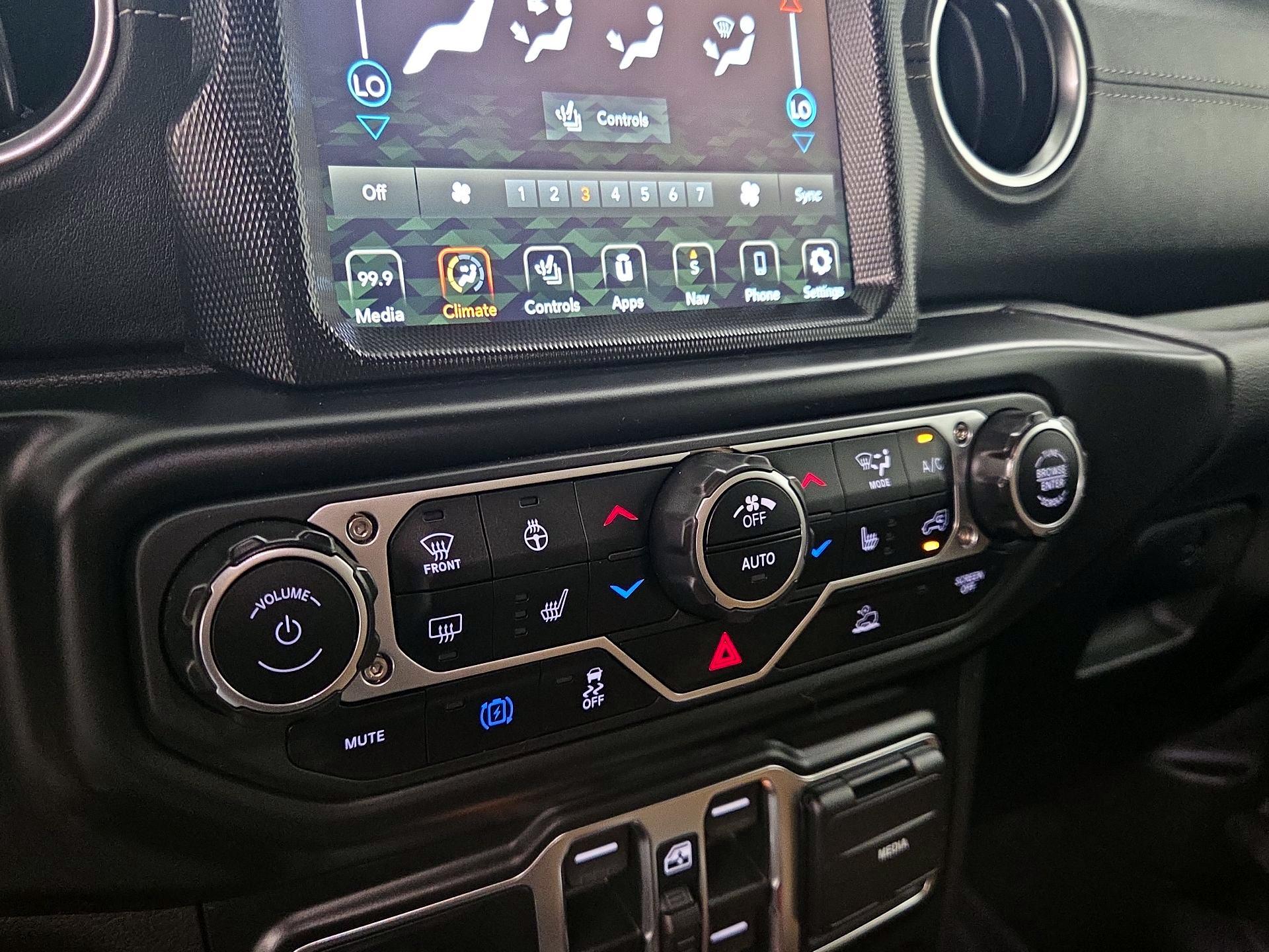 Thumbnail: 2023 Jeep Wrangler - 17