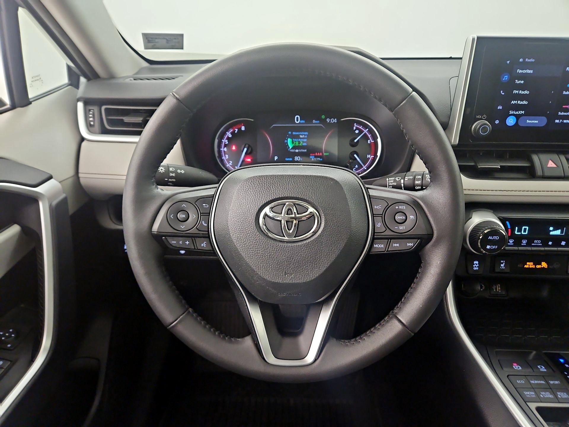 Thumbnail: 2024 Toyota RAV4 - 10