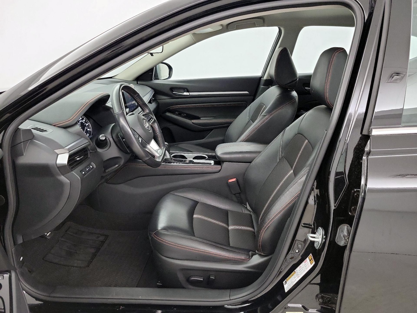 2023 Nissan Altima SR - Photo 12