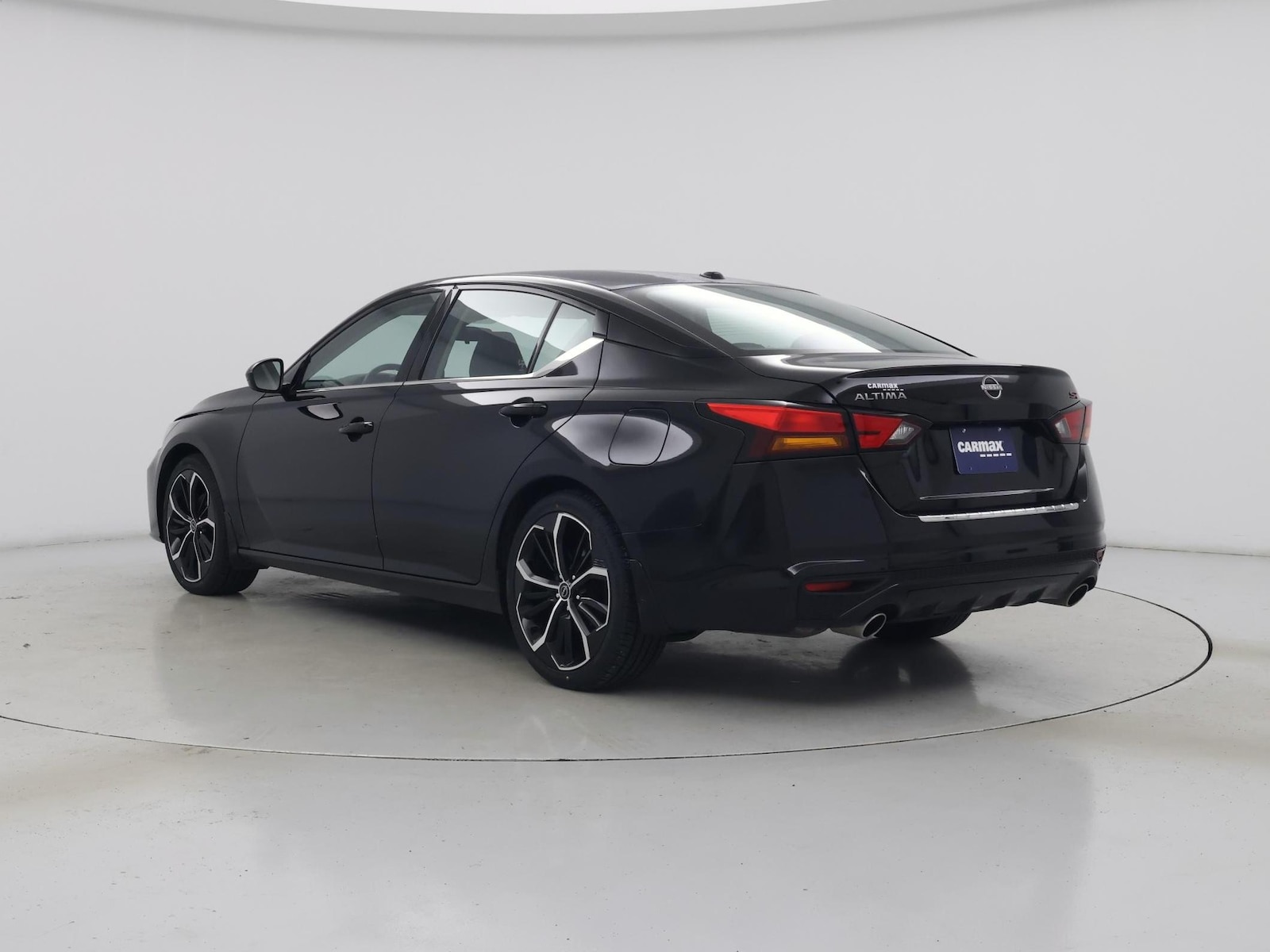 2023 Nissan Altima SR - Photo 3
