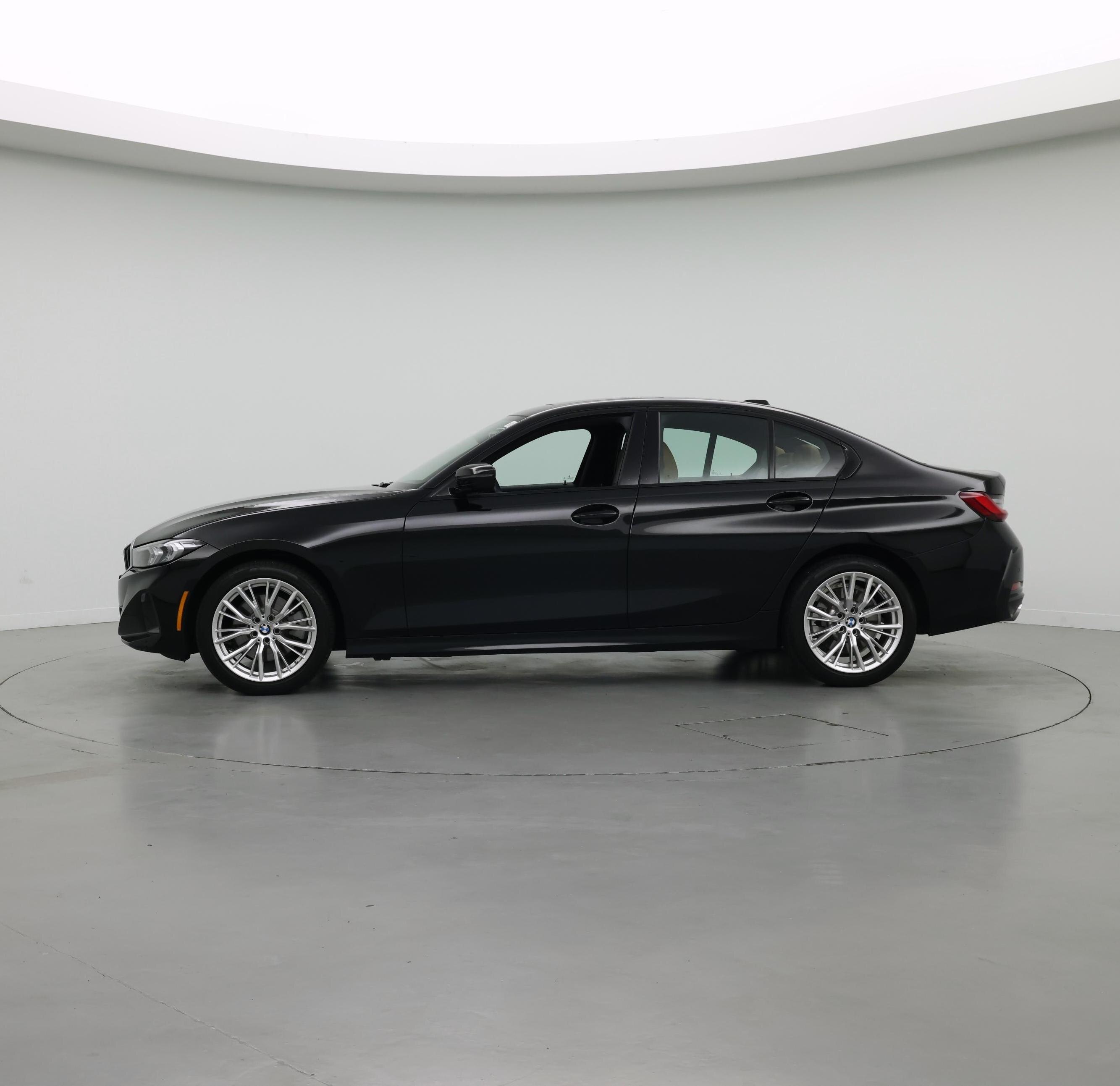 Thumbnail: 2023 BMW 3 Series - 3