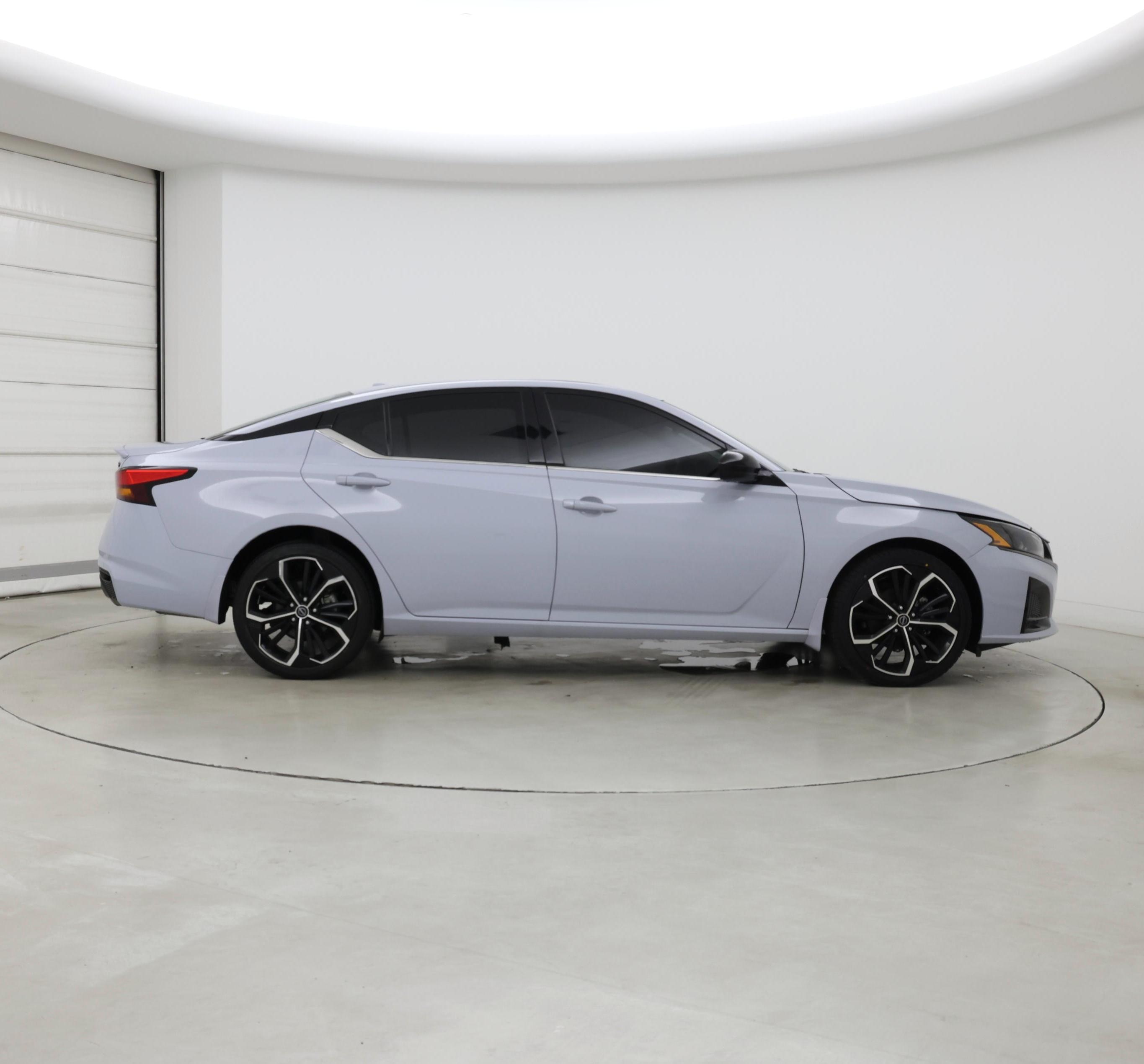 Thumbnail: 2023 Nissan Altima - 7