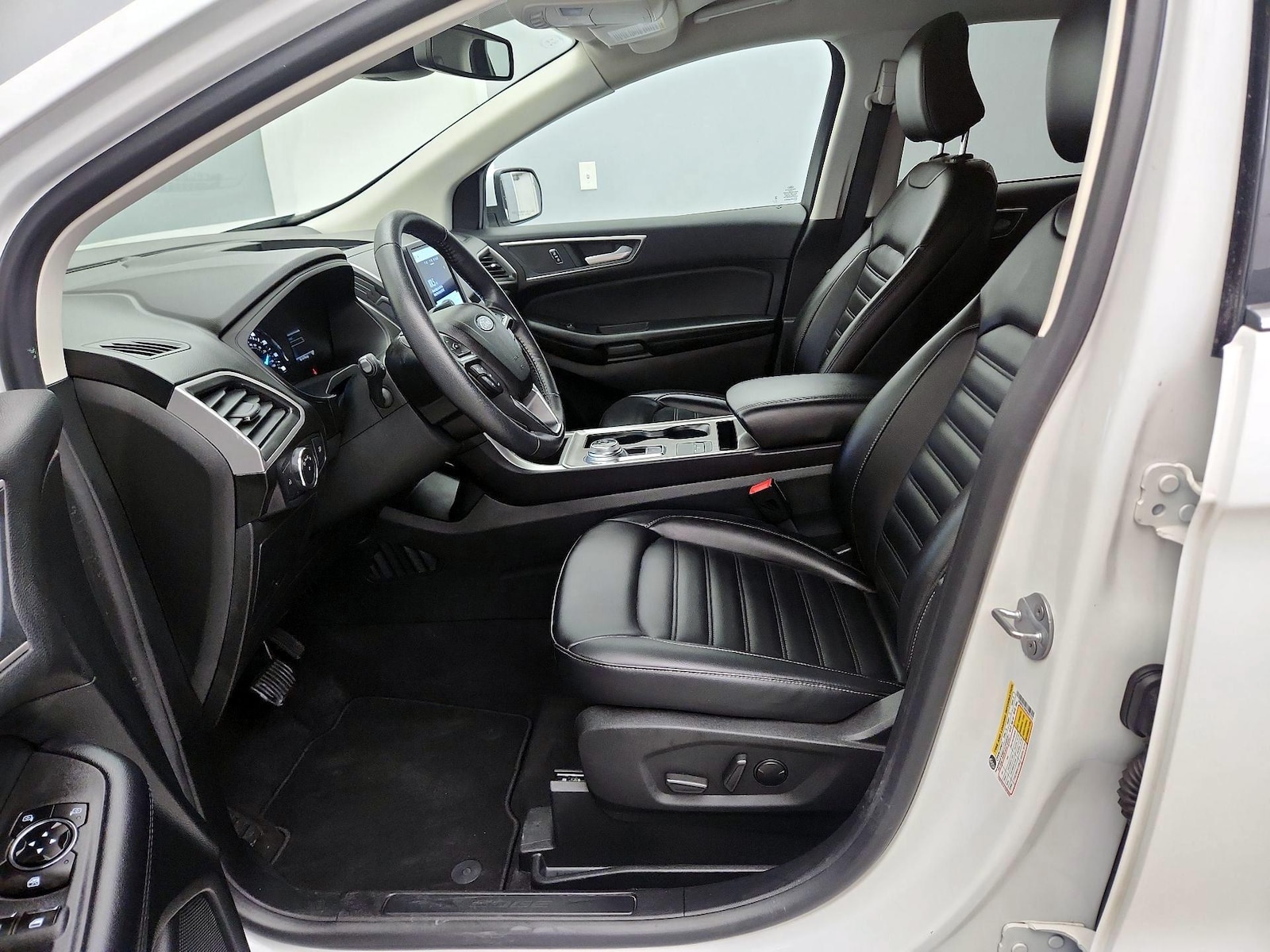 2023 Ford Edge SEL - Photo 12