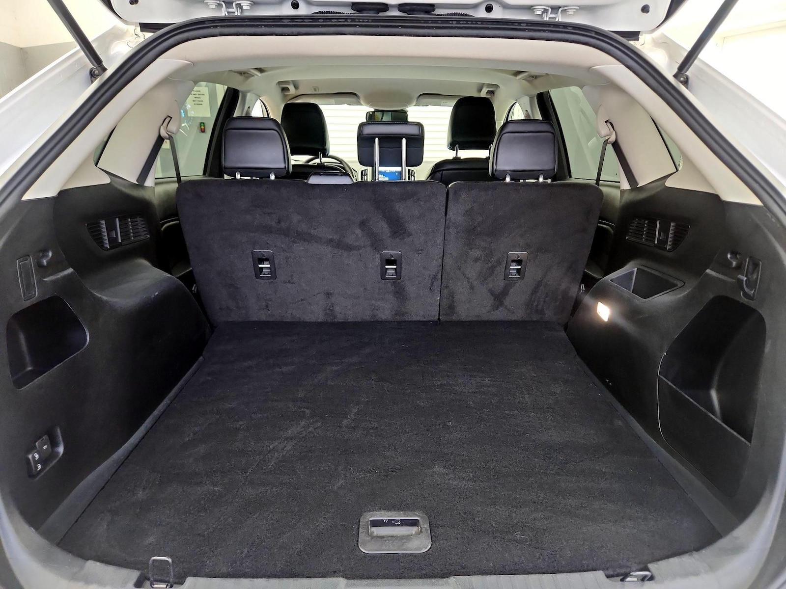 2023 Ford Edge SEL - Photo 21